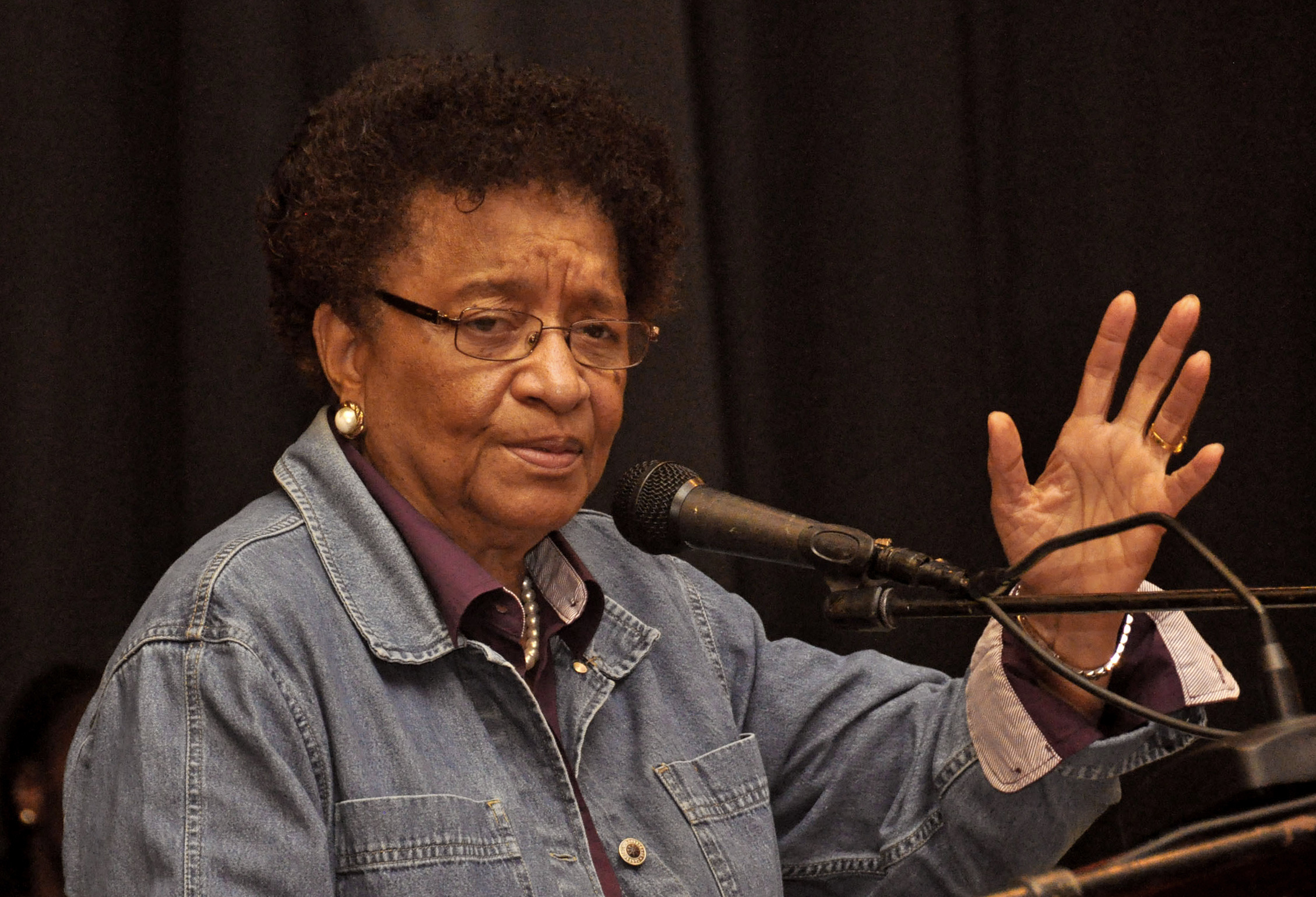 FDA: ‘Standard measures not working’ against Ebola