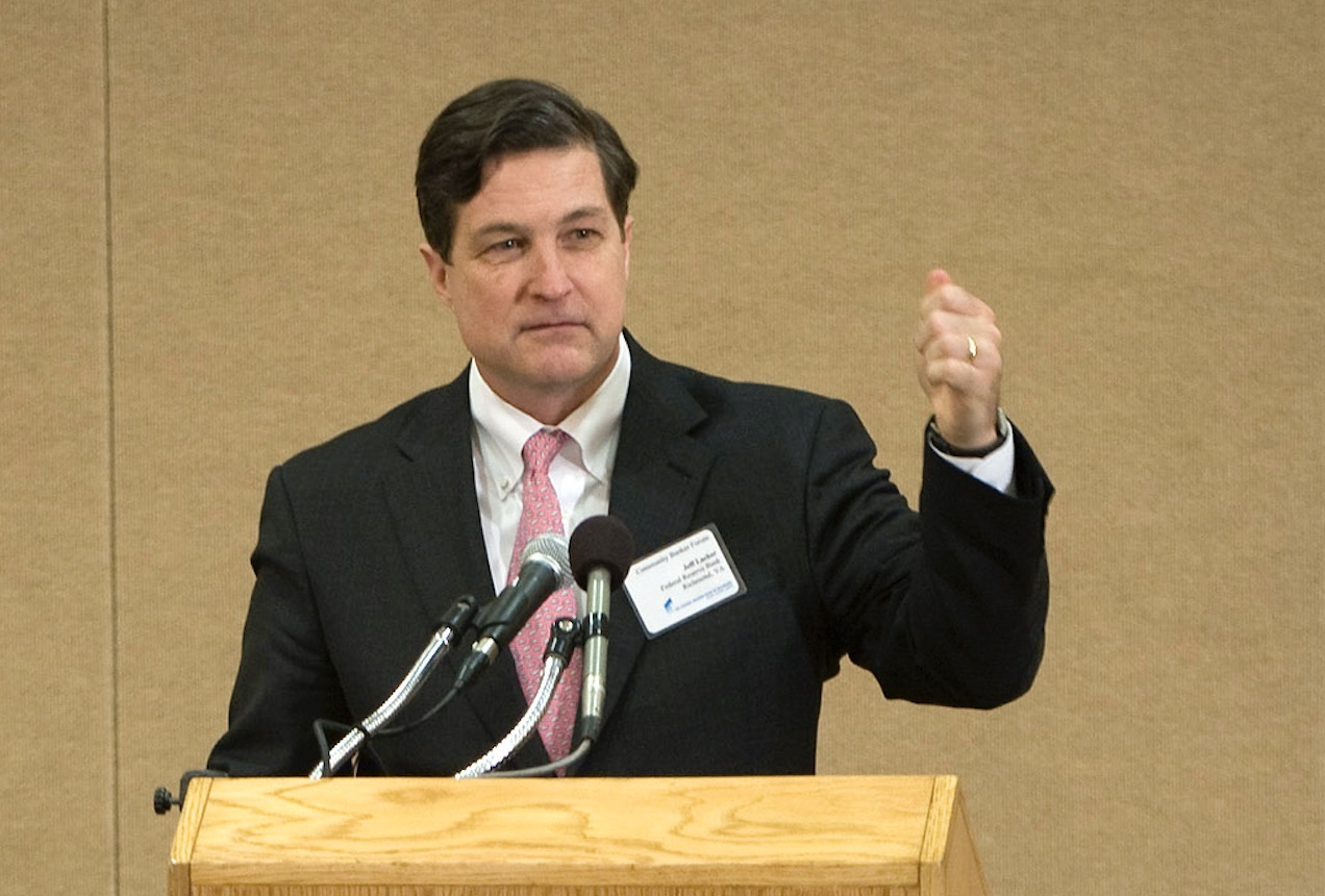 Fed president Lacker steps down after acknowledging leak