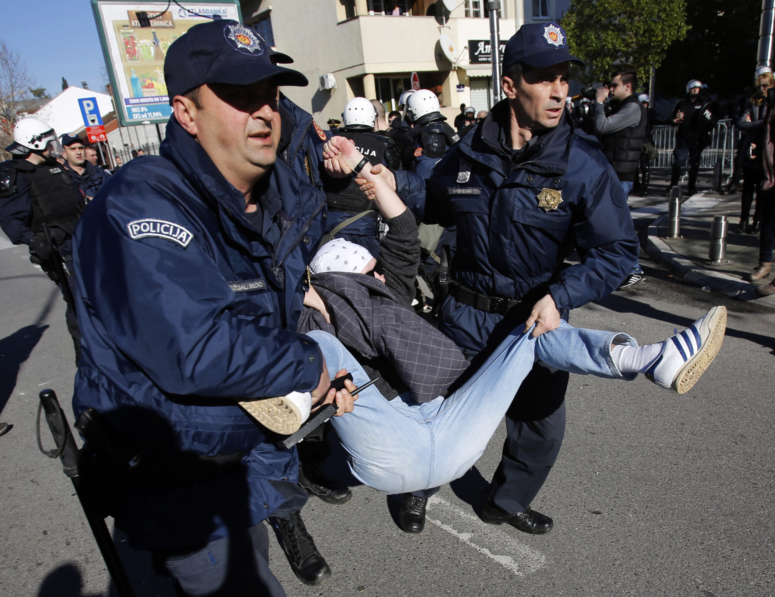 Montenegro police clash with anti-gov’t protesters