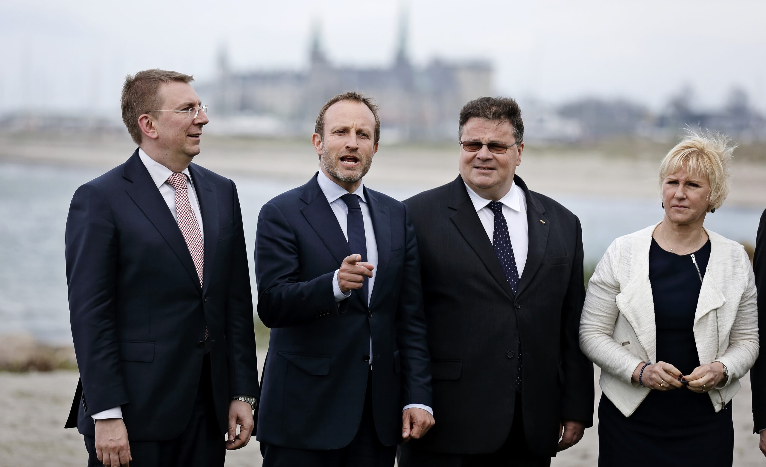 Russia to Baltics: No need to worry while we review ‘legality’ of your independence