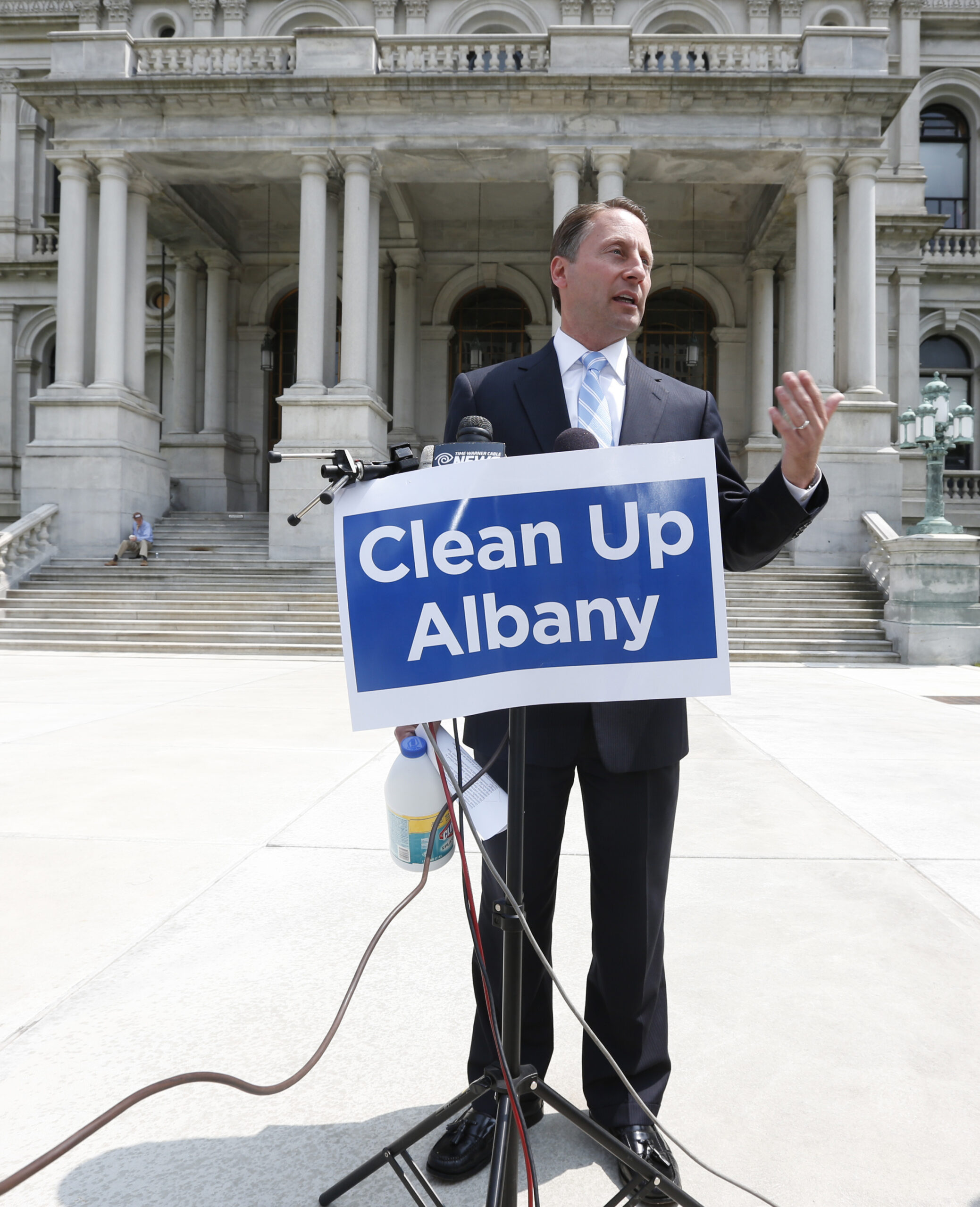 Cuomo’s biggest test is corruption probe handling