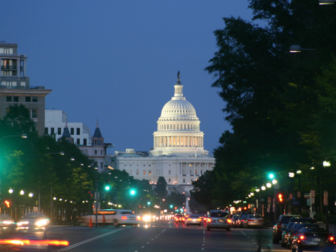 GOP poll finds strong opposition to government shutdown