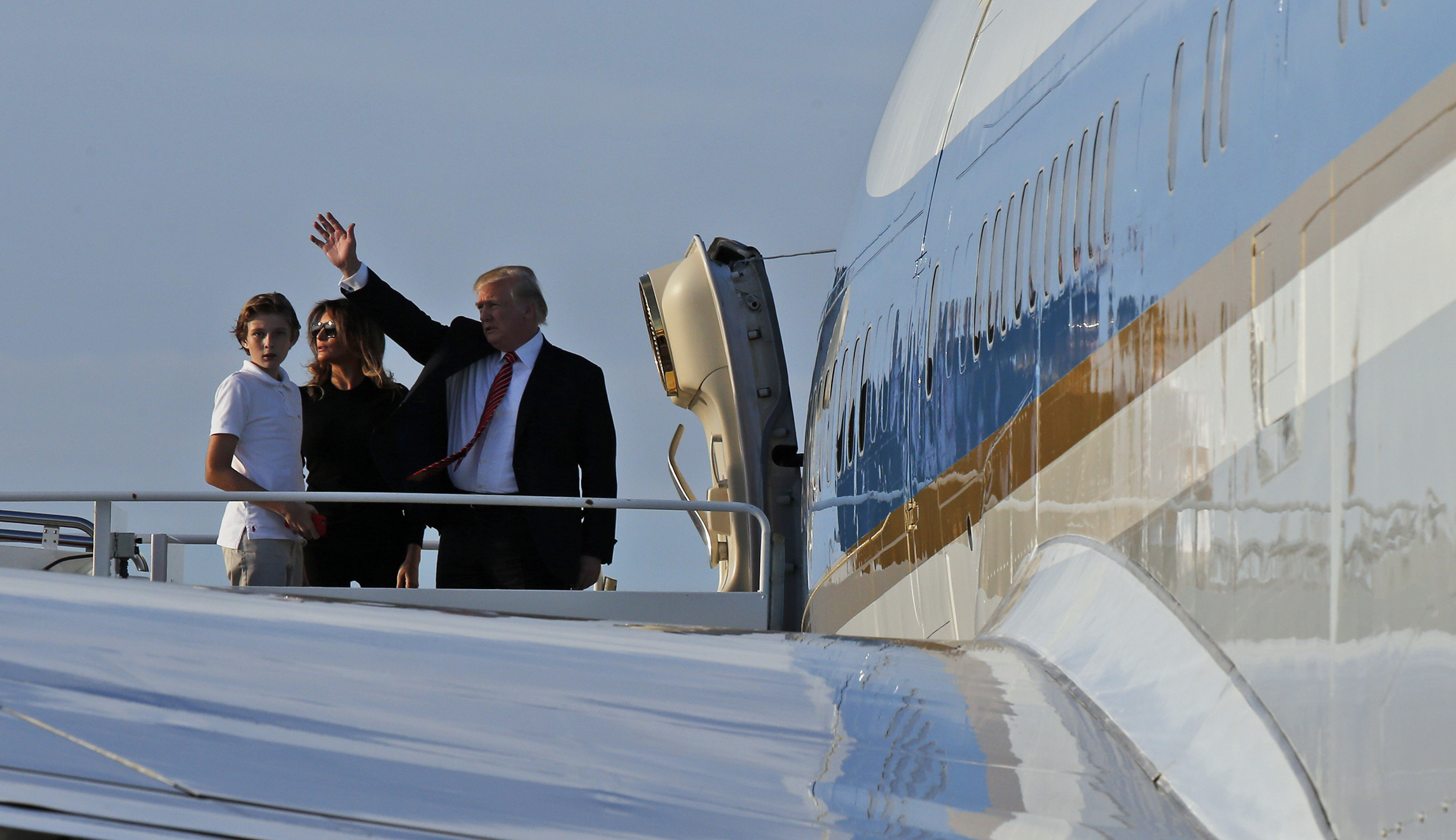Trump attacks ‘Democrat excuse for losing election, Russia, Russia, Russia’ during return from Thanksgiving break