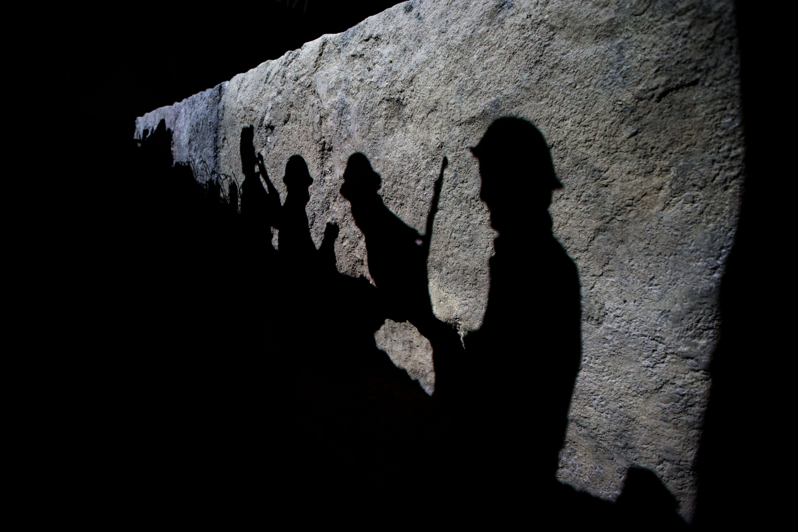 UK museum looks at epic, intimate sides of WWI