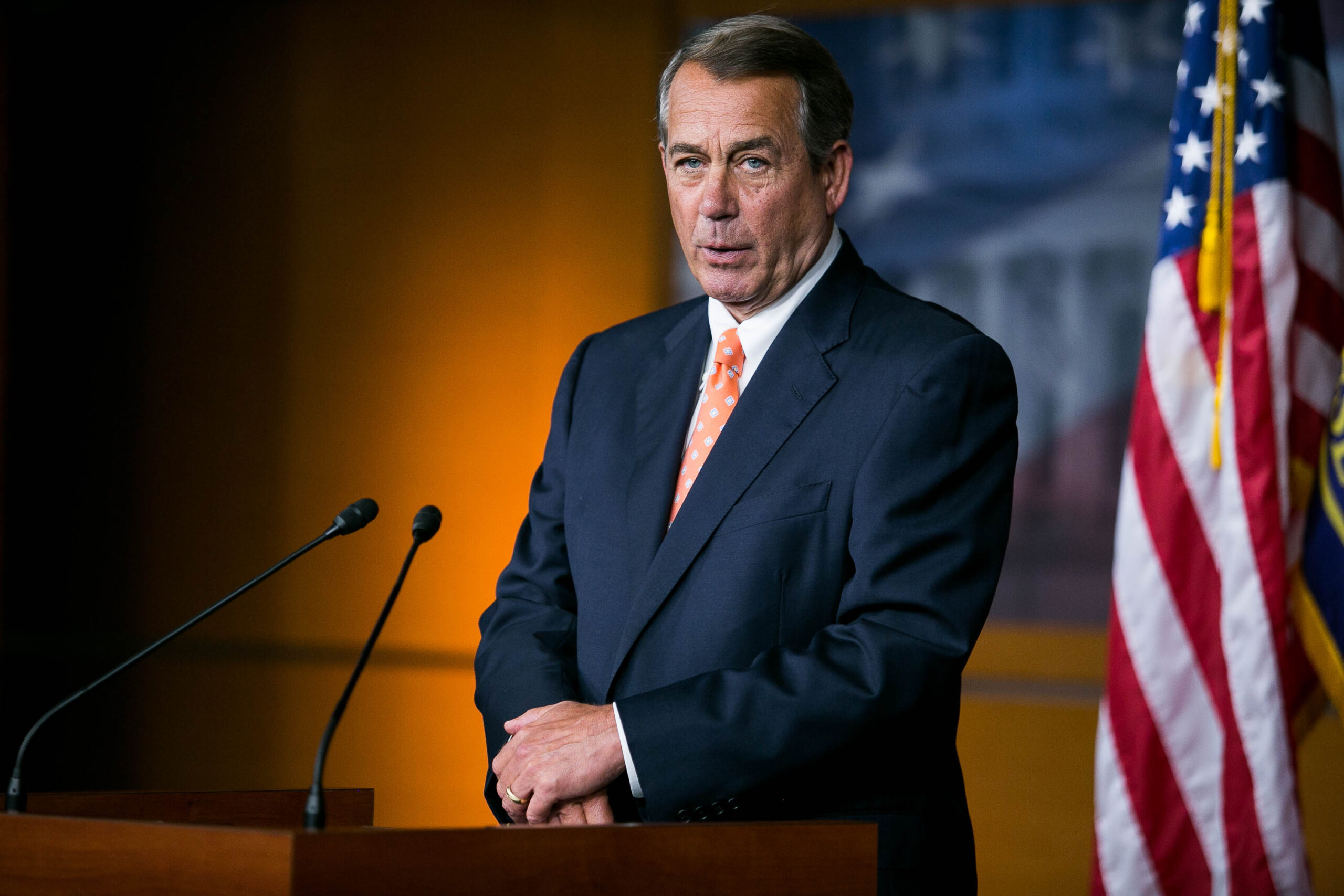 Boehner backs end to ban on crude oil exports