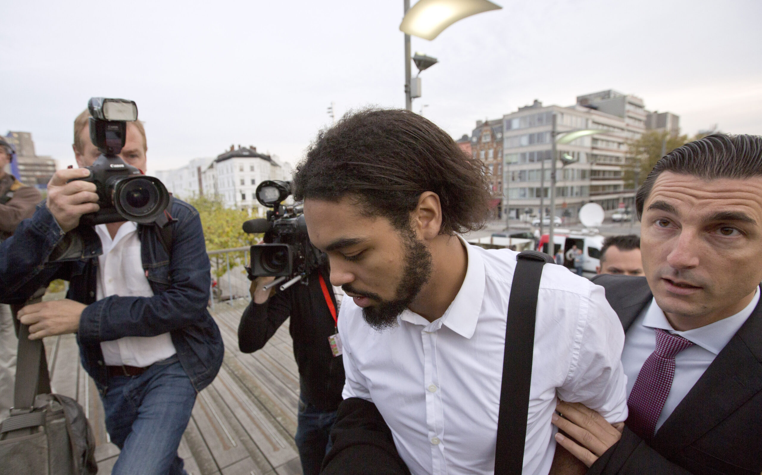 Trial opens for Belgian terror suspects