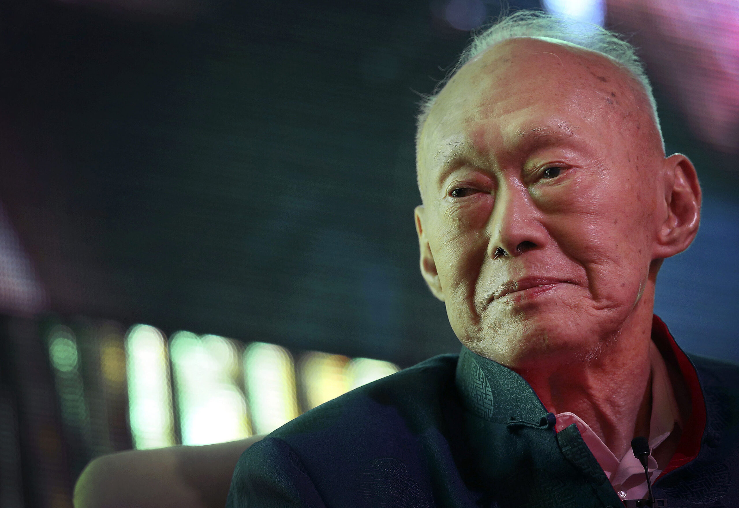 Lee Kuan Yew, longtime leader of Singapore, dies at 91