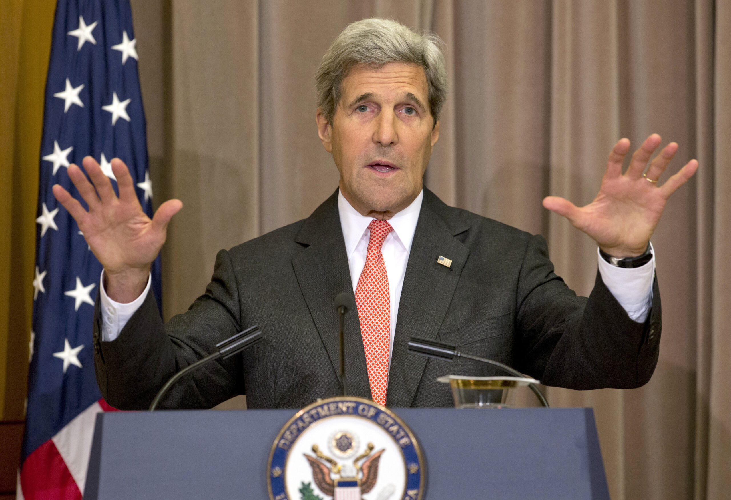 Kerry makes pitch for anti-ISIS coalition