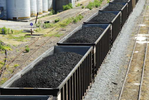 Energy-producing states hurt whether government is open or closed