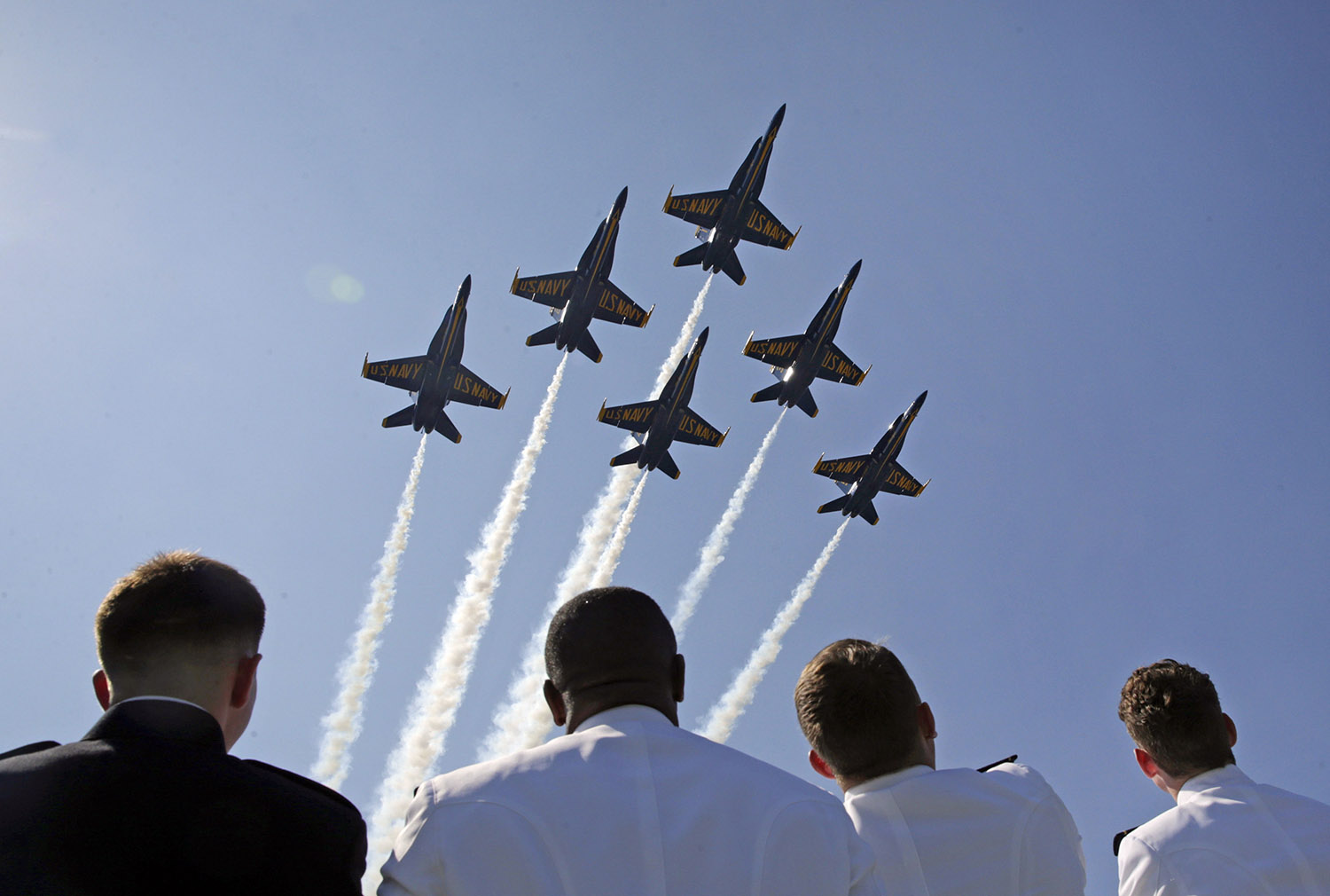 Blue Angels jet pilot killed in practice flight