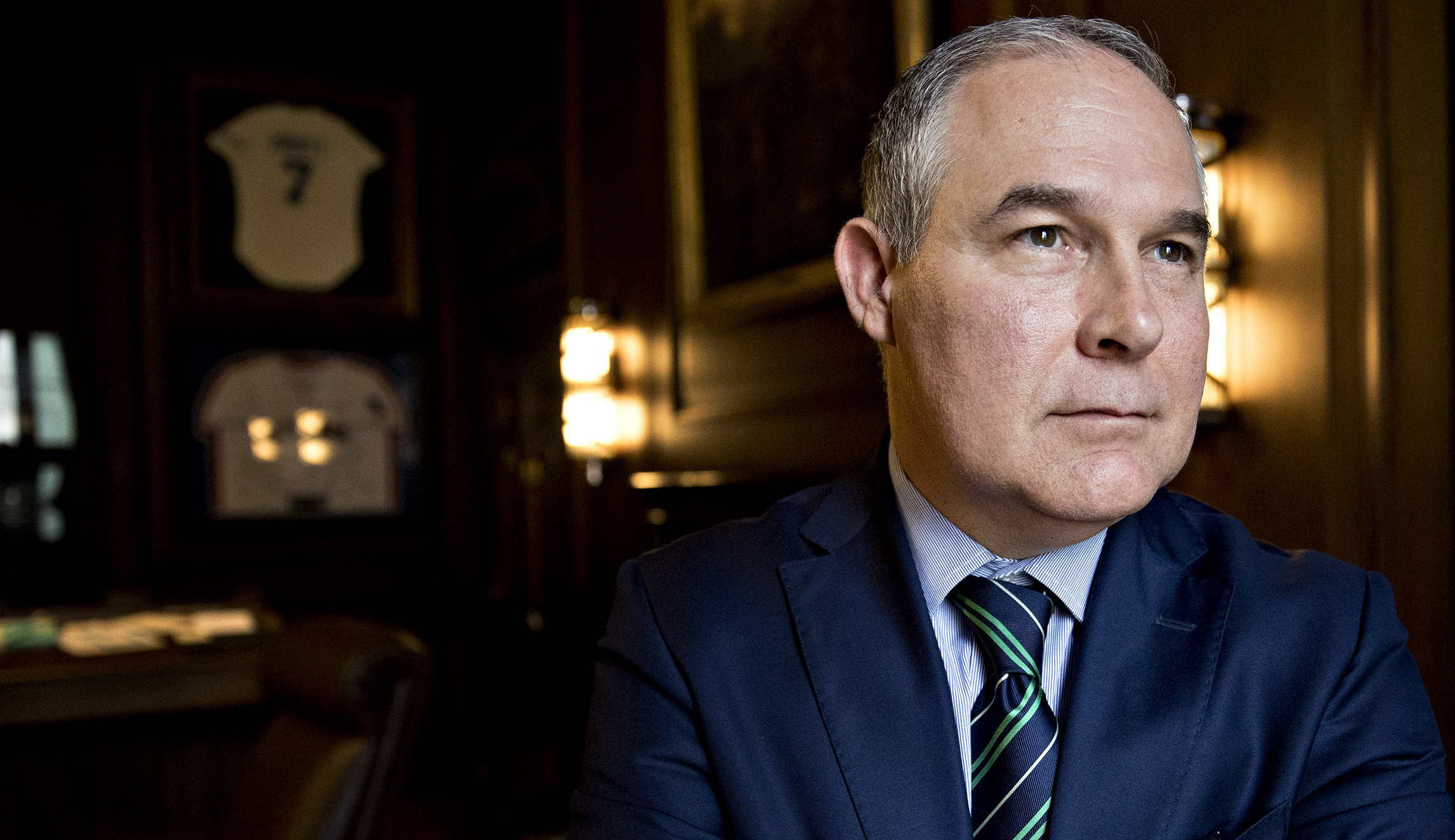 Groups urge EPA inspector general to investigate media contract