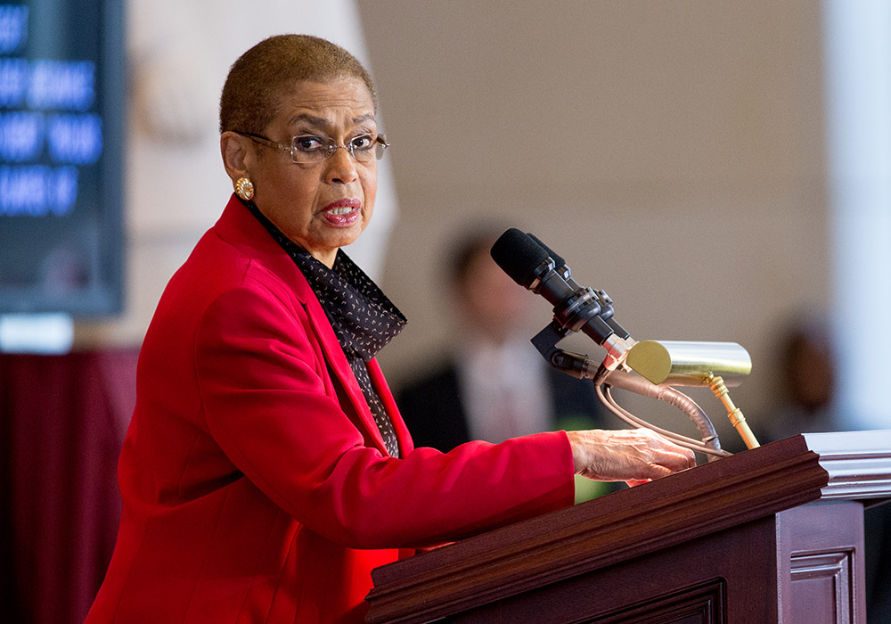 Democrat Eleanor Holmes Norton, 87, commits to reelection as her office pumps brakes