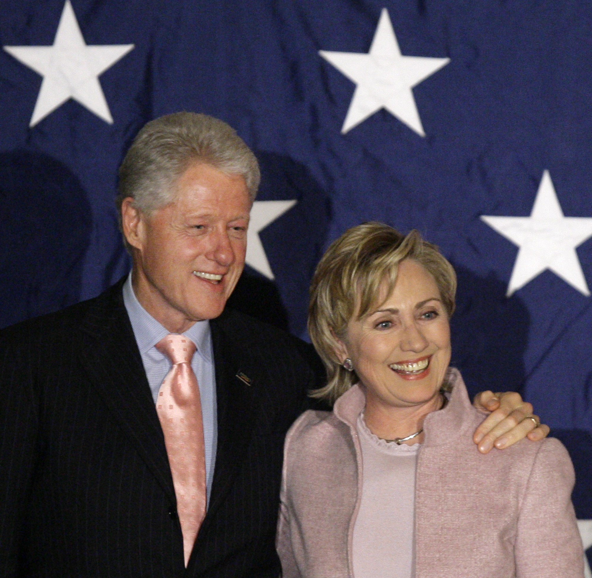 A night out with the Clintons and their brain trust