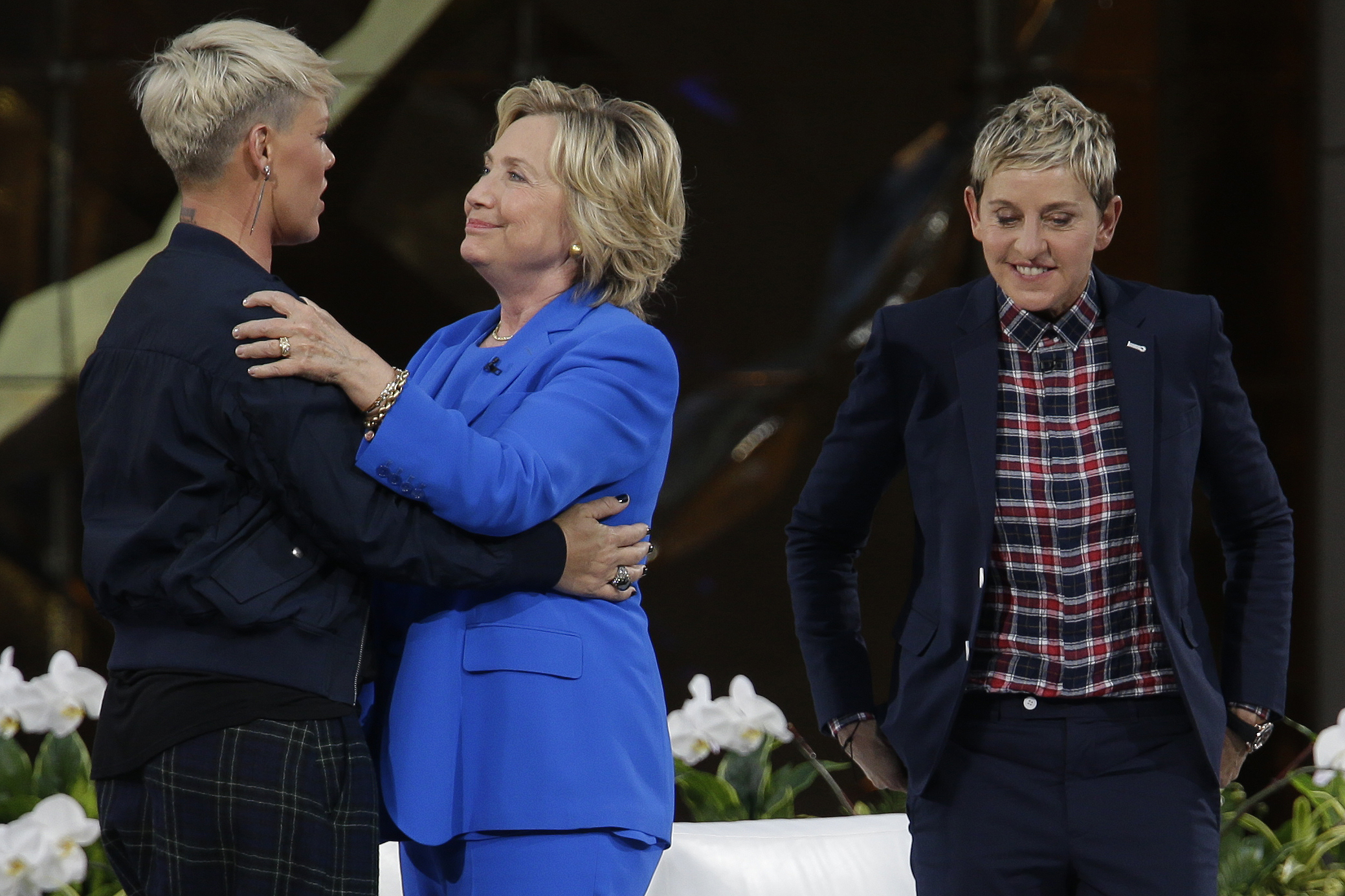 Mainstream Media Scream: Ellen tells Clinton, ‘You are the smartest, most-qualified’
