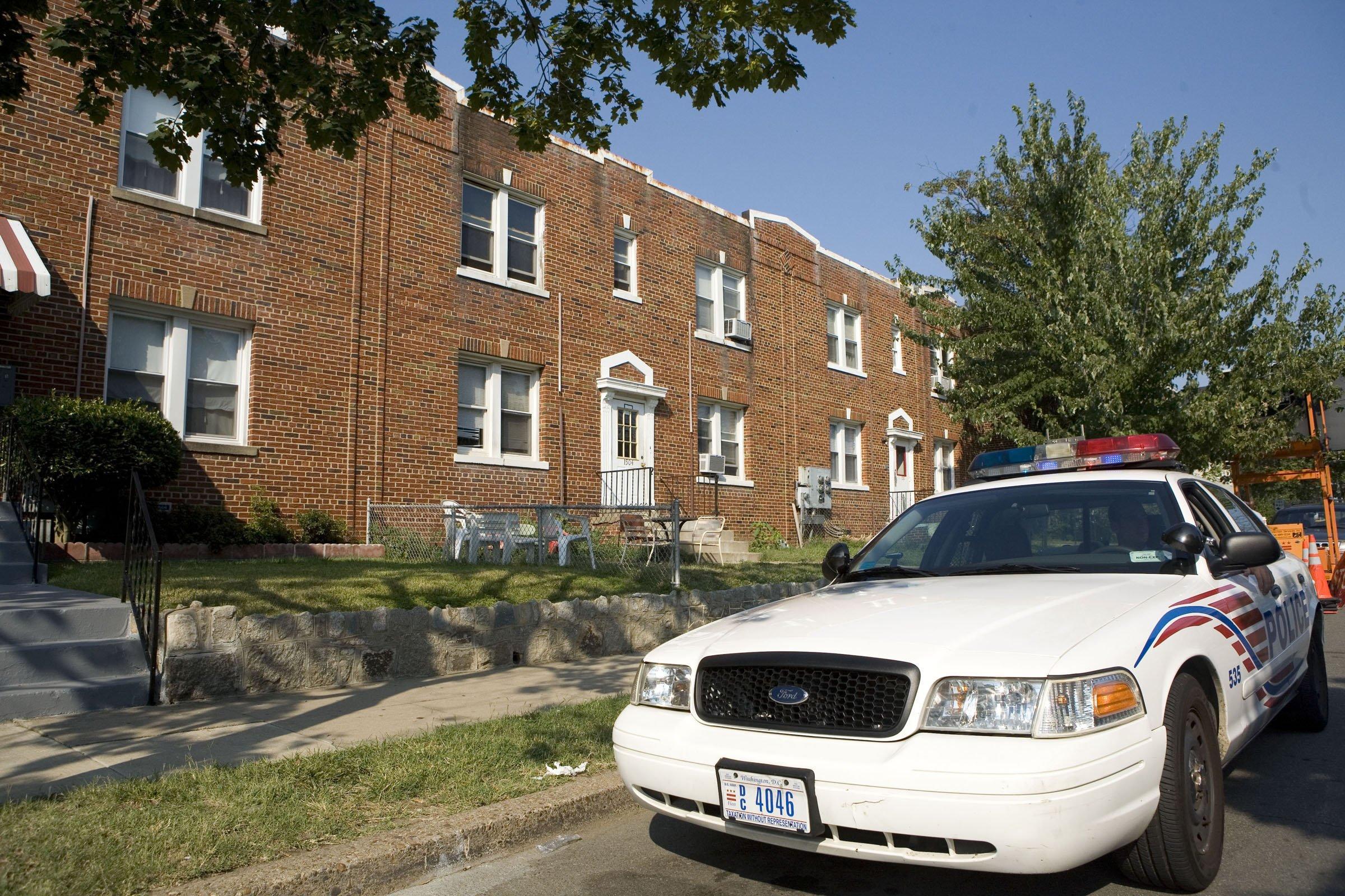 D.C. homicides hit 51-year low,  but total crime up again in 2012