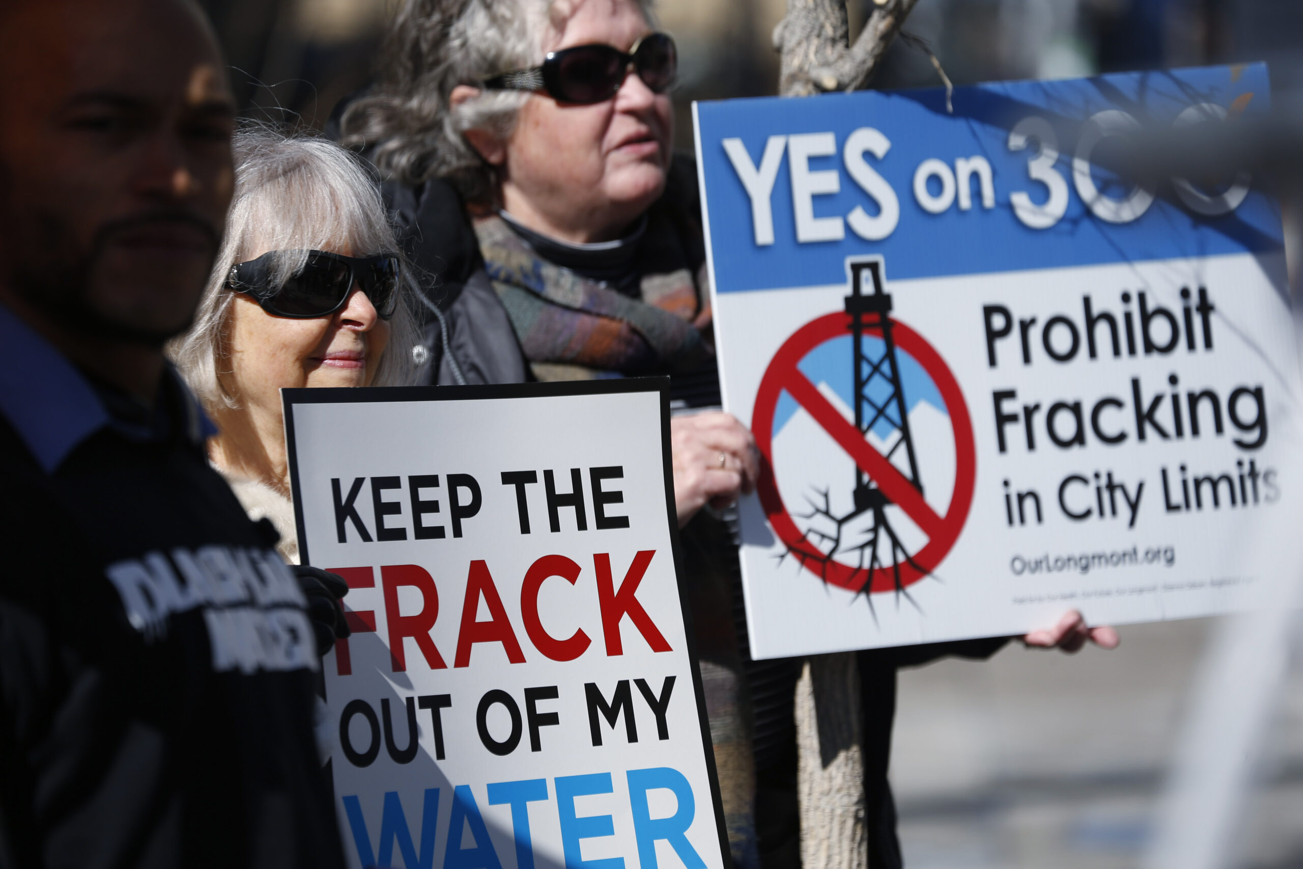 Anti-frackers promoting a political agenda, not science