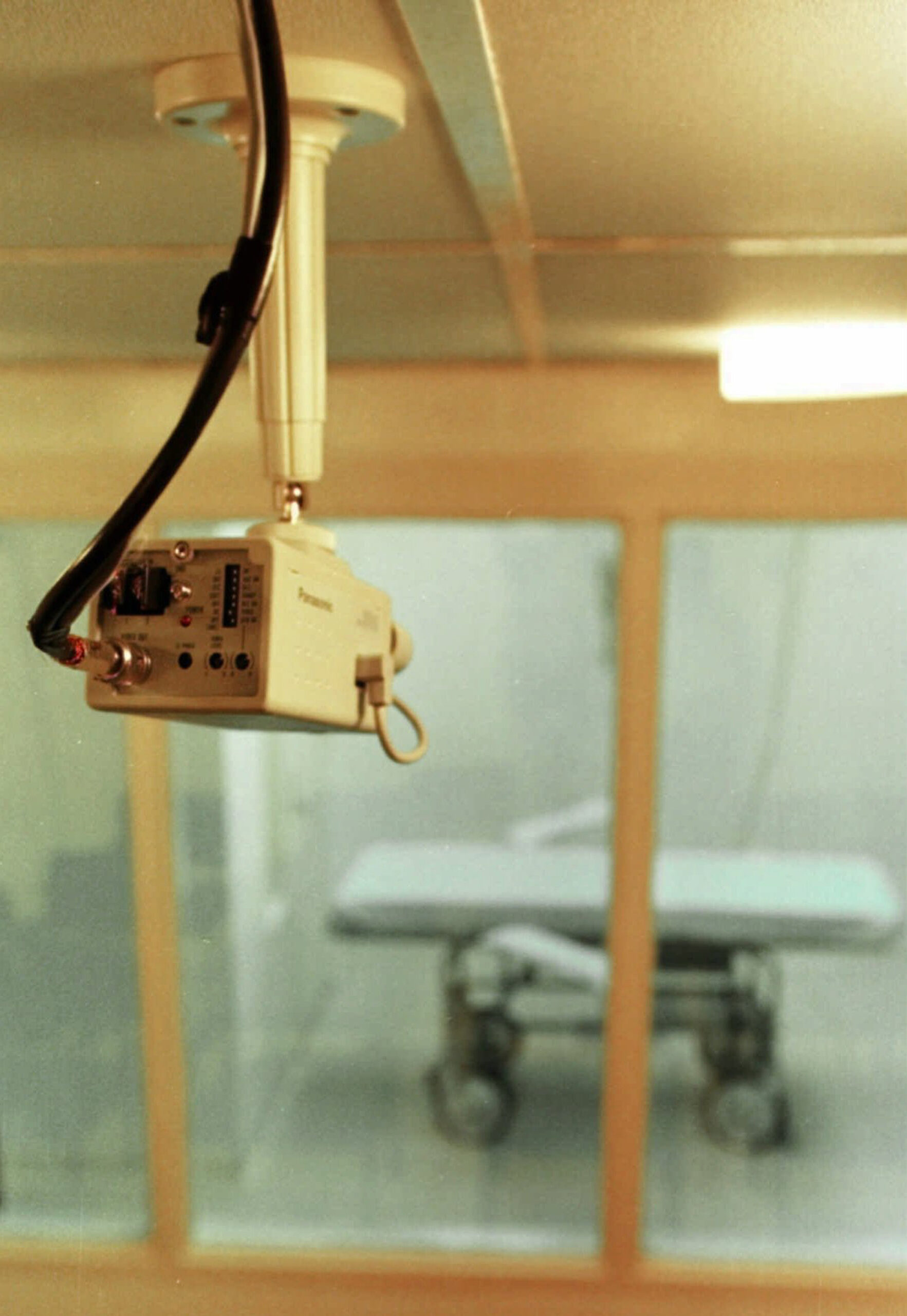 Arkansas turns to different lethal injection drug