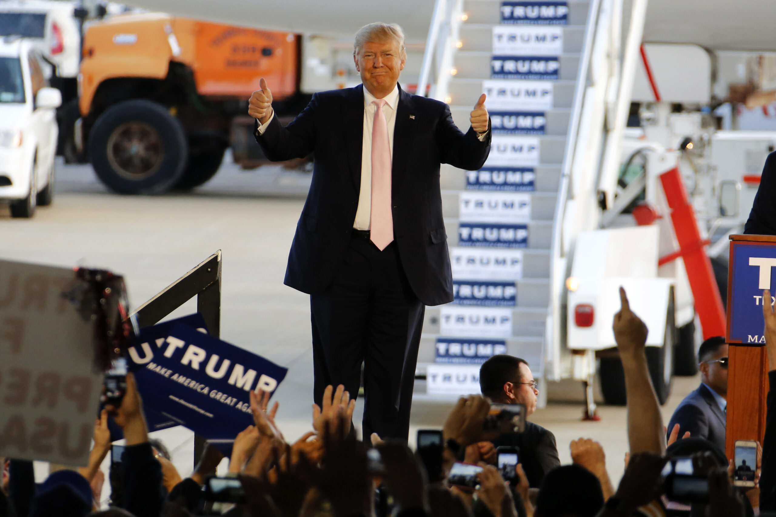 Trump likely to benefit from heavy early voting in Arizona