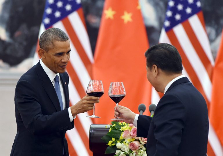 President Obama, left, toasts with Chinese President Xi Jinping at a lunch banquet in the Great Hall of the People in Beijing Wednesday, Nov. 12, 2014. (AP Photo/Greg Baker, Pool)