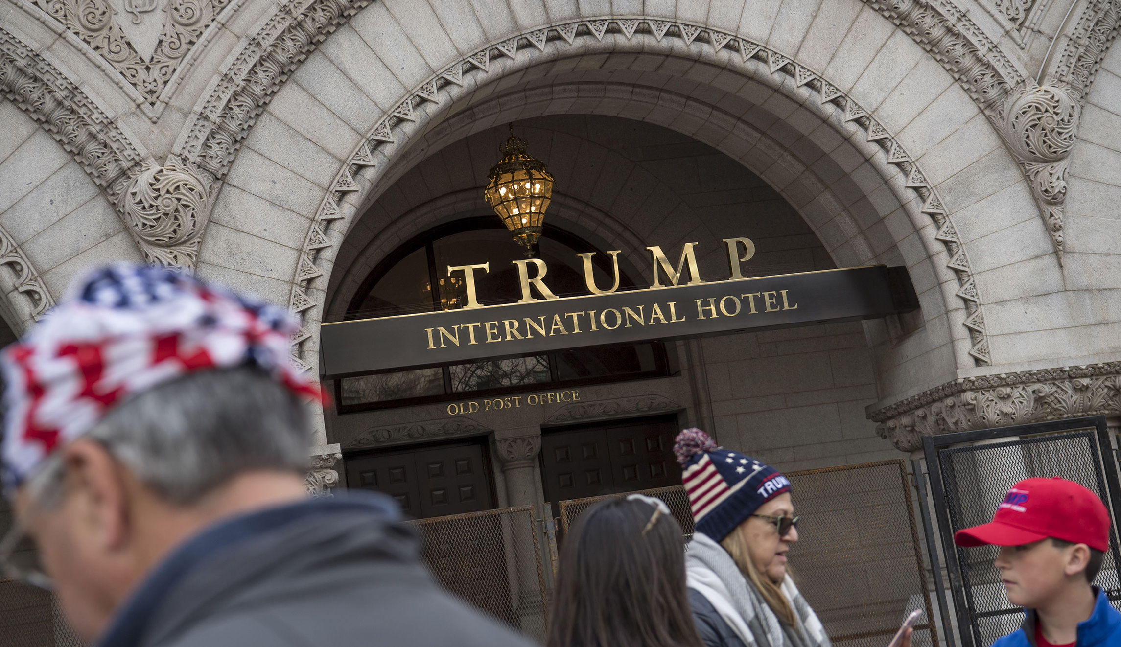 Trump Organization to sell DC hotel for $375 million