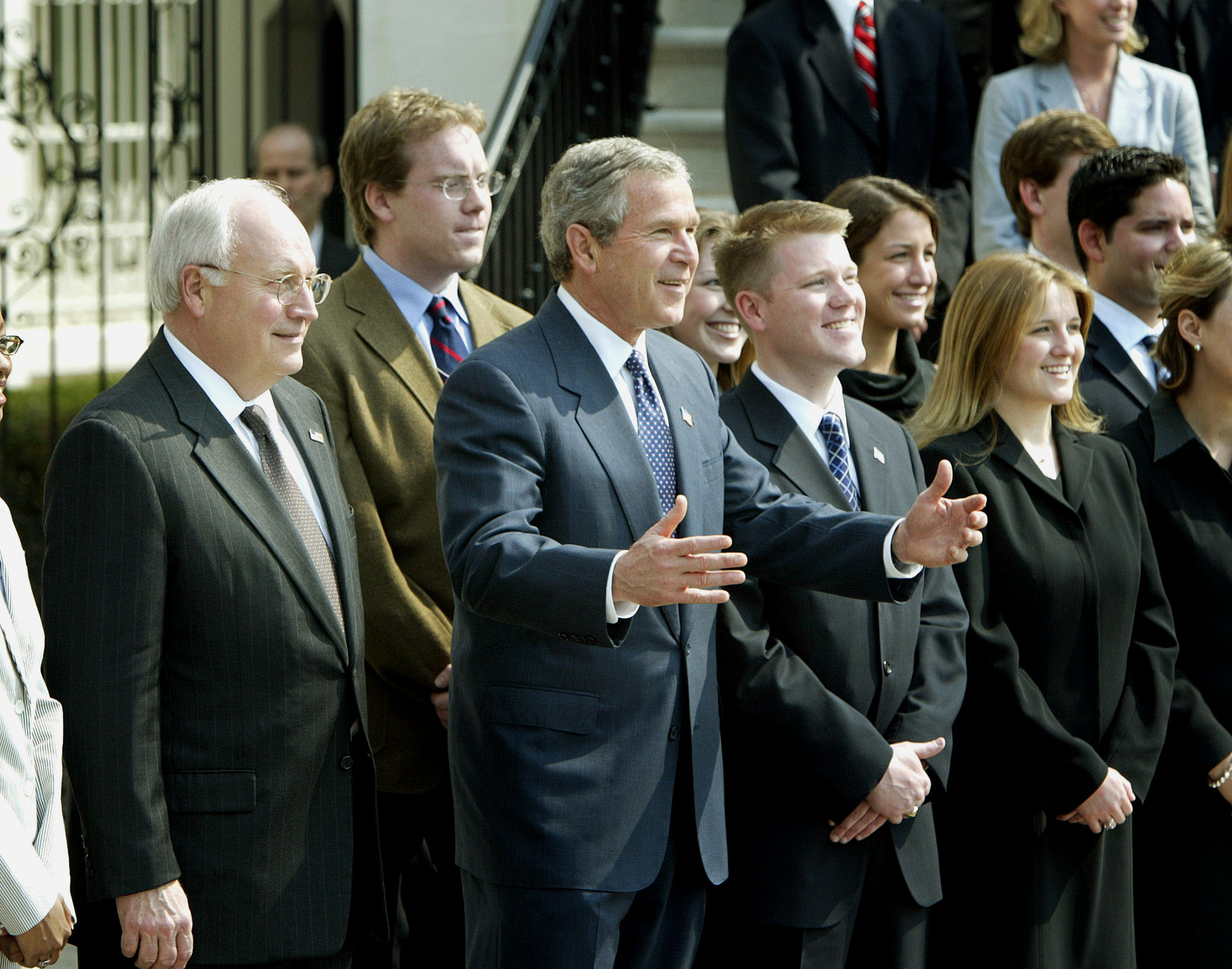 Obama, Bush aides tell millennials to ‘do grunt work’
