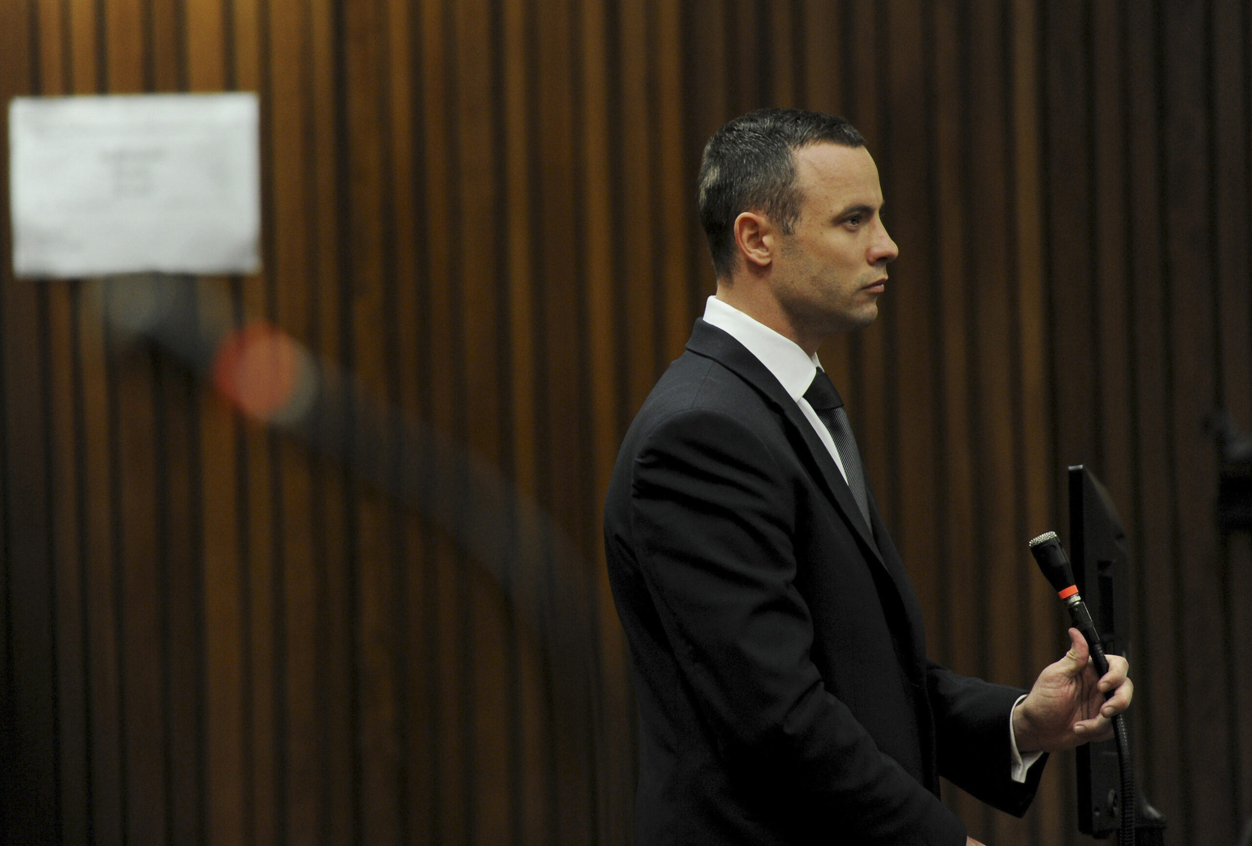 Pistorius to be sent for psychiatric tests