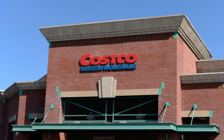 Costco founder Jim Sinegal contributed greatly to President Obama's campaign. (Kevork Djansezian/Getty Images)