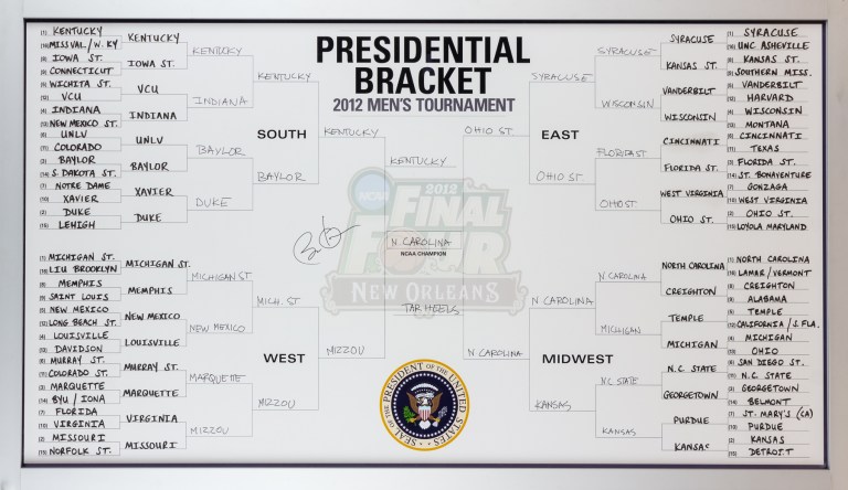 Auction: $40,000 for Obama’s first NCAA bracket done on ESPN
