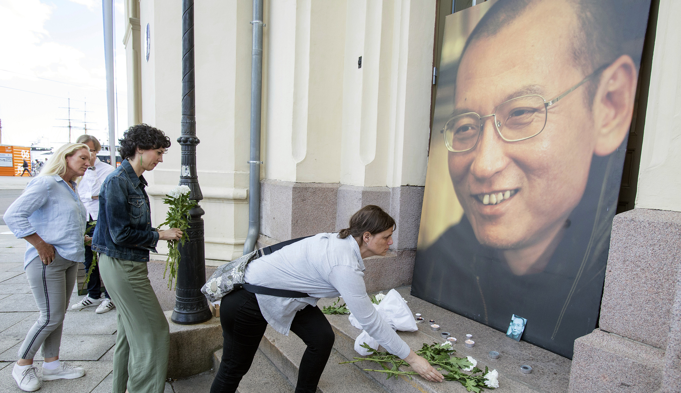 Nobel Peace Prize winner Liu Xiaobo dies in Chinese custody