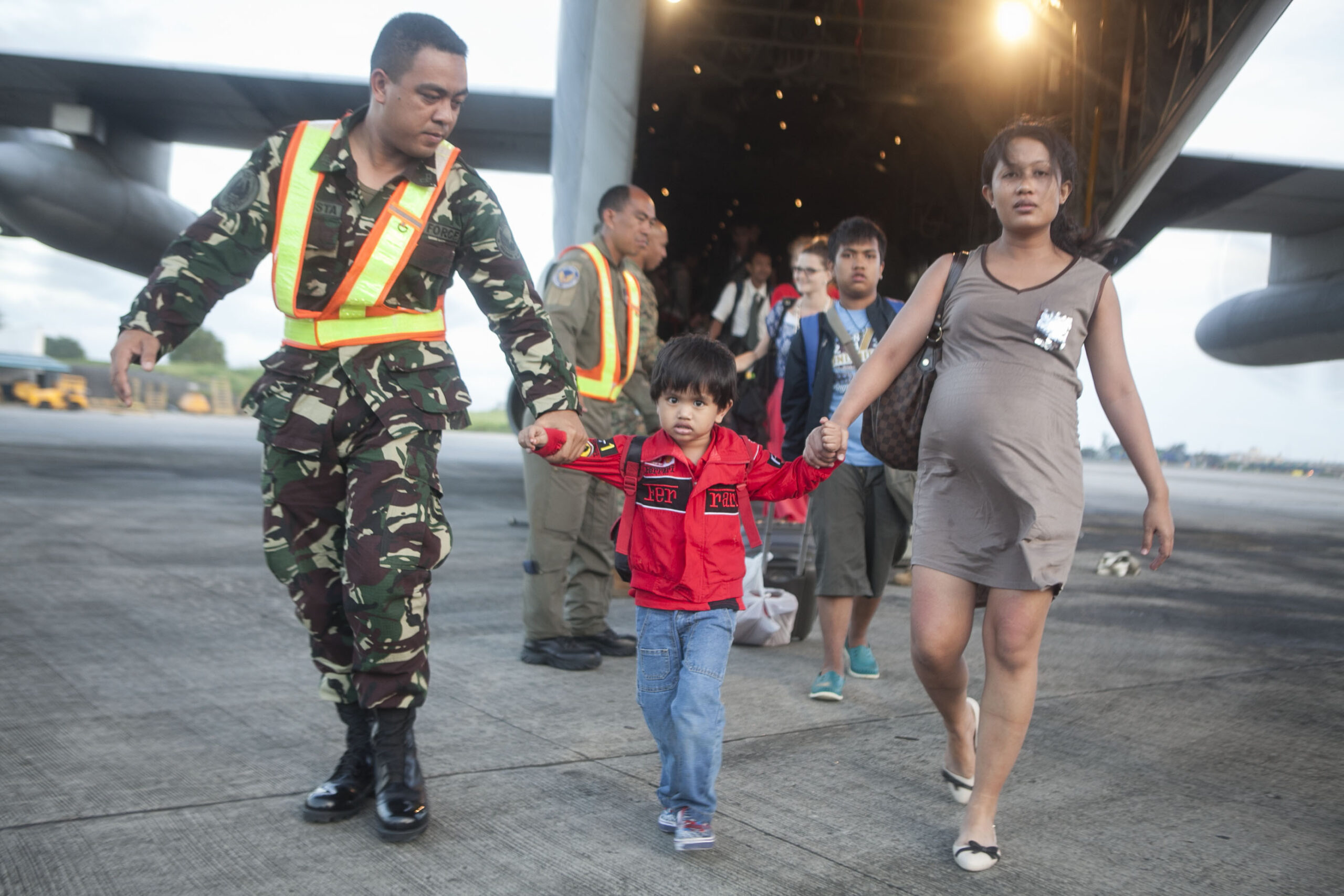 1,000 US troops to help Philippine aid effort