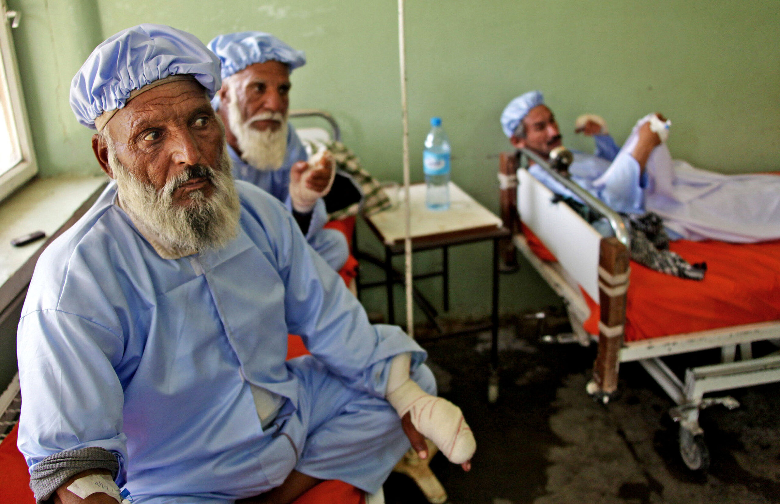 2,558 complaints over Afghan presidential runoff
