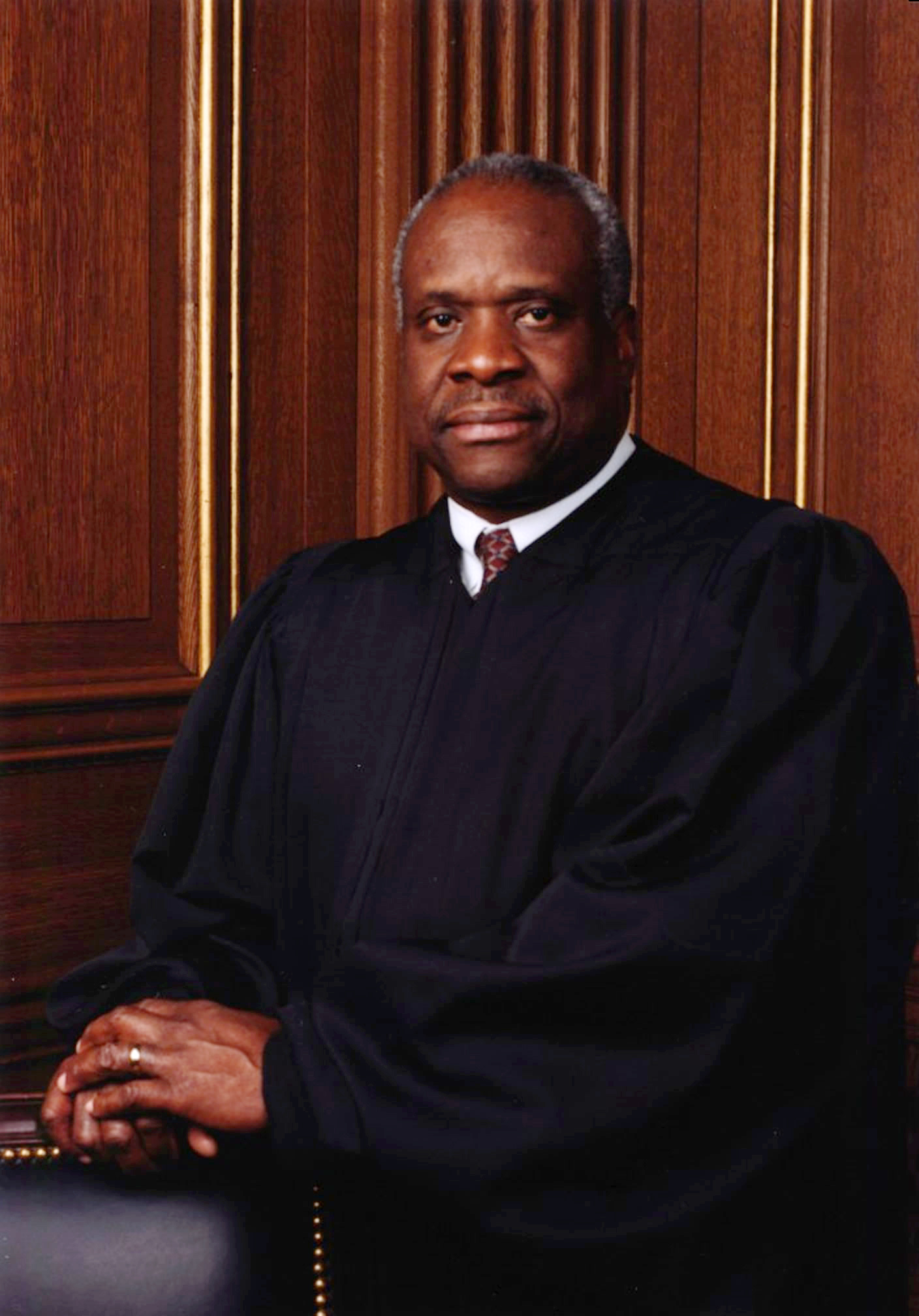 Cruz Asks Smithsonian to Correct ‘Mistake’ of Obscuring Justice Thomas at Museum