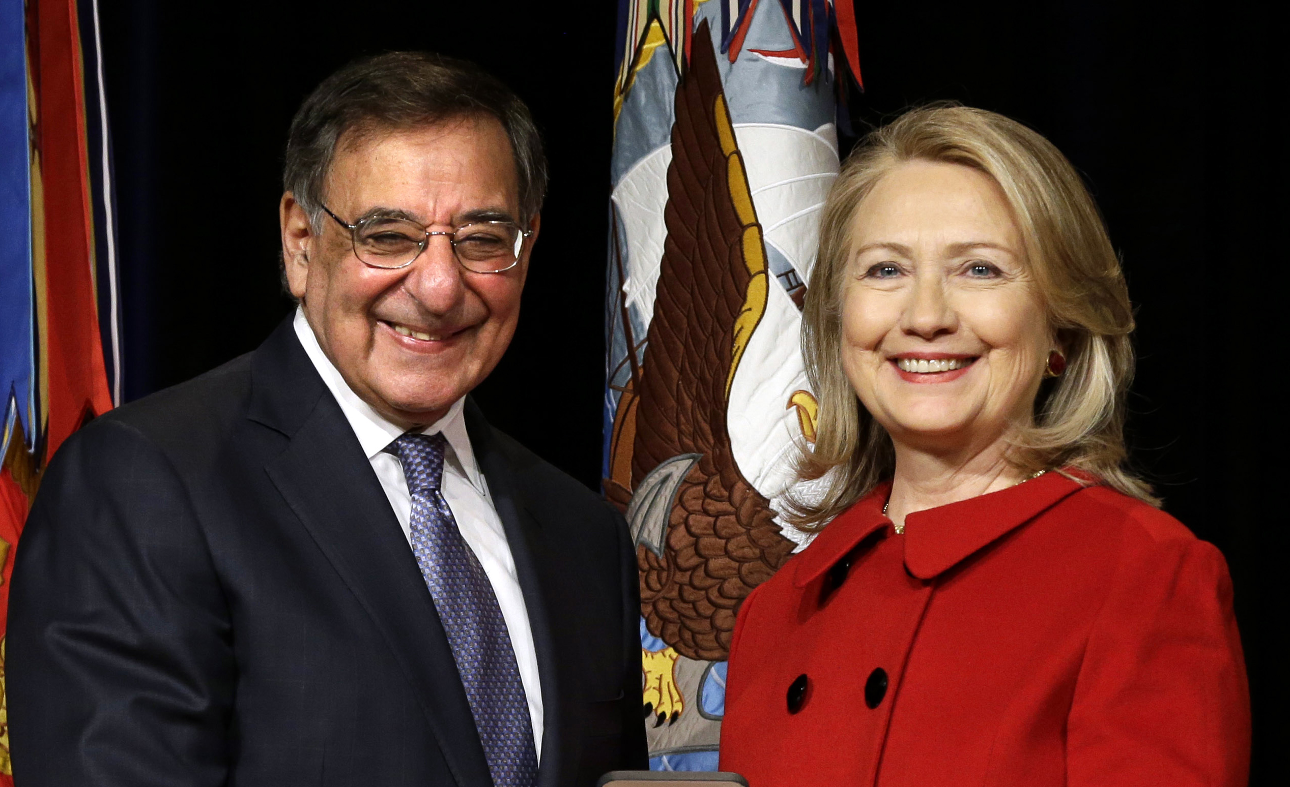 Leon Panetta endorses Hillary Clinton
