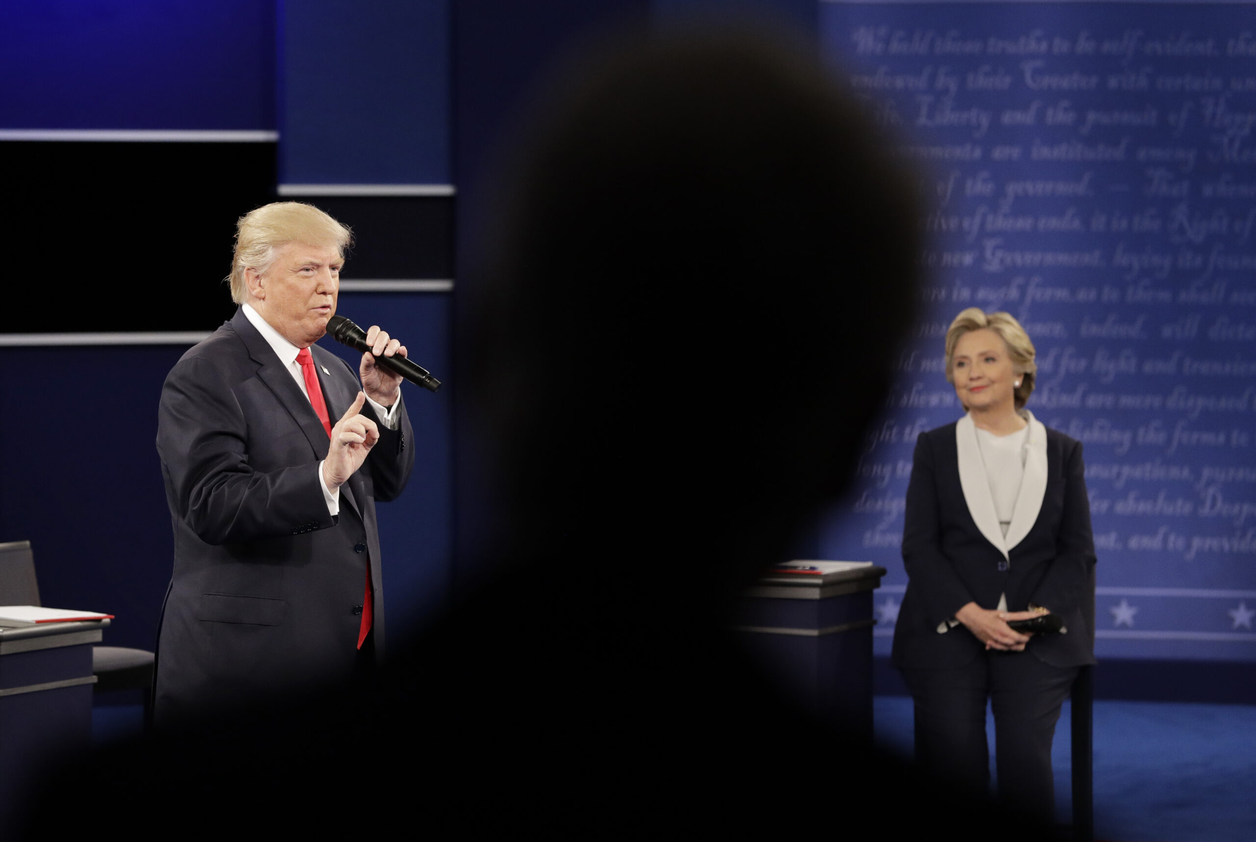 Trump edges Clinton in Missouri despite lewd video