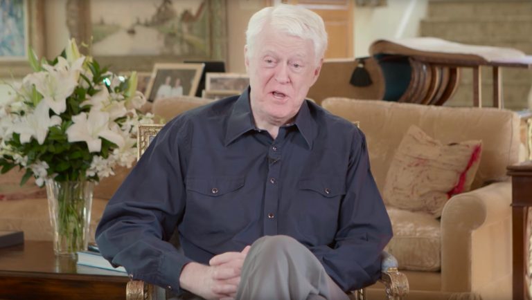 Bill Koch, the 74-year-old founder of Oxbow Carbon, will host a $2,700-per-person fundraiser at his Cape Cod home on Saturday. (Image courtesy screenshot)