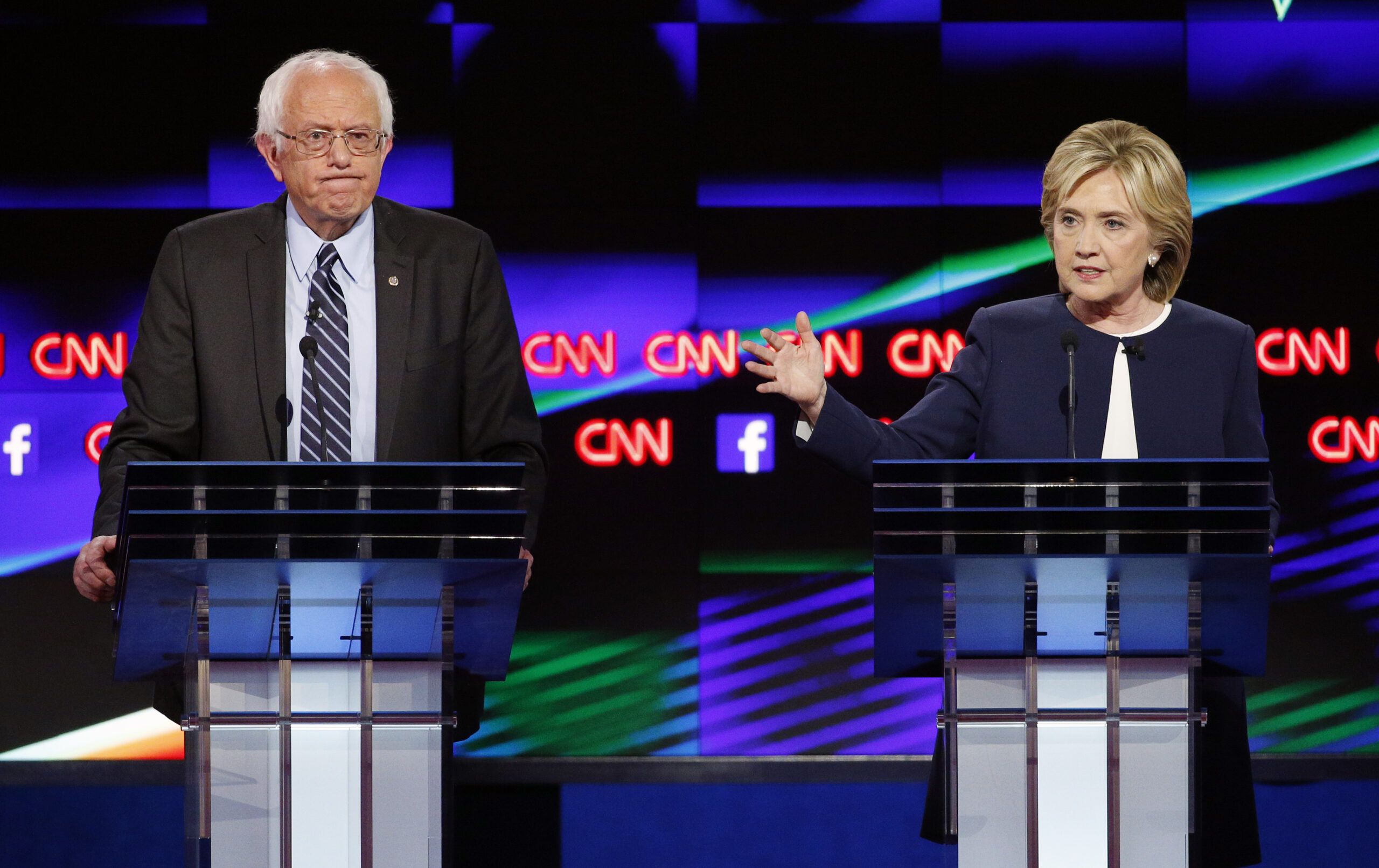 Shadow banks pit Clinton vs. Sanders