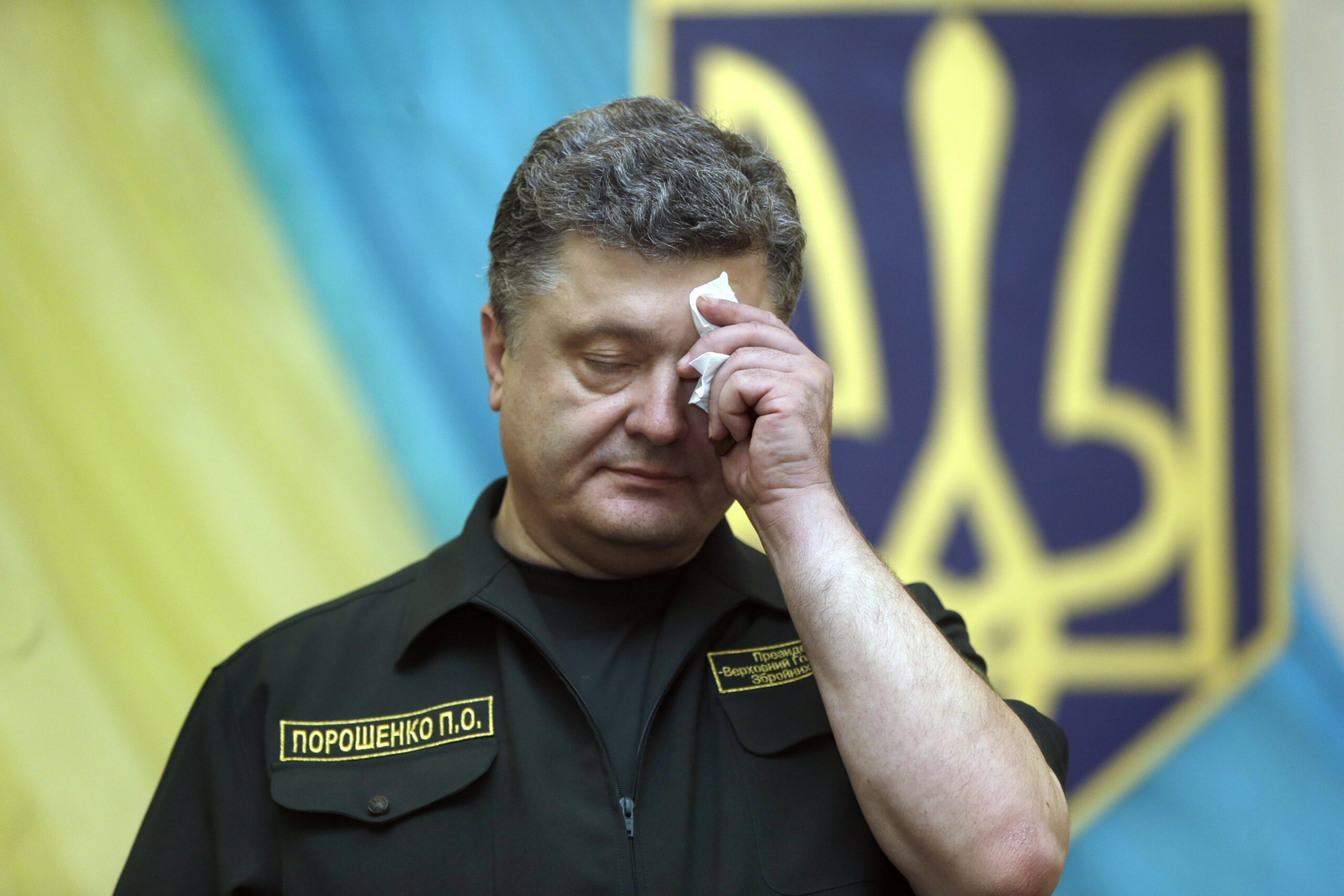 Ukraine’s leader rallies for unity in key city