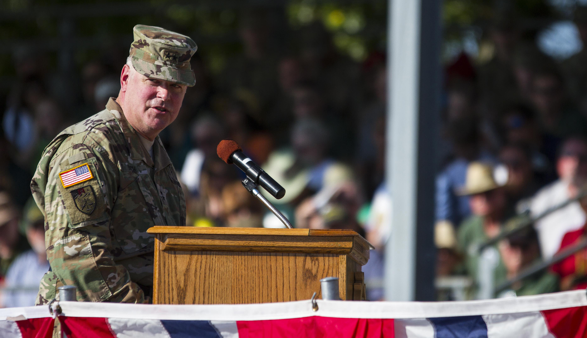 Jeff Sessions names former general Mark Inch to lead Federal Bureau of Prisons