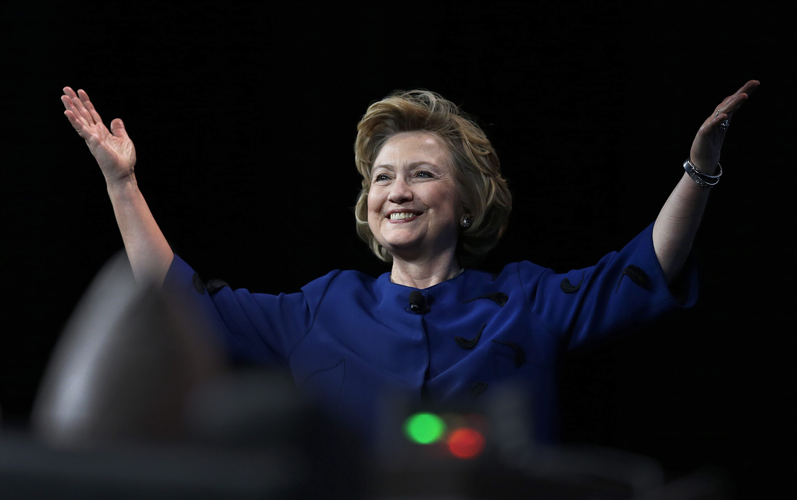 Hillary Clinton urges tech leaders to invest in training