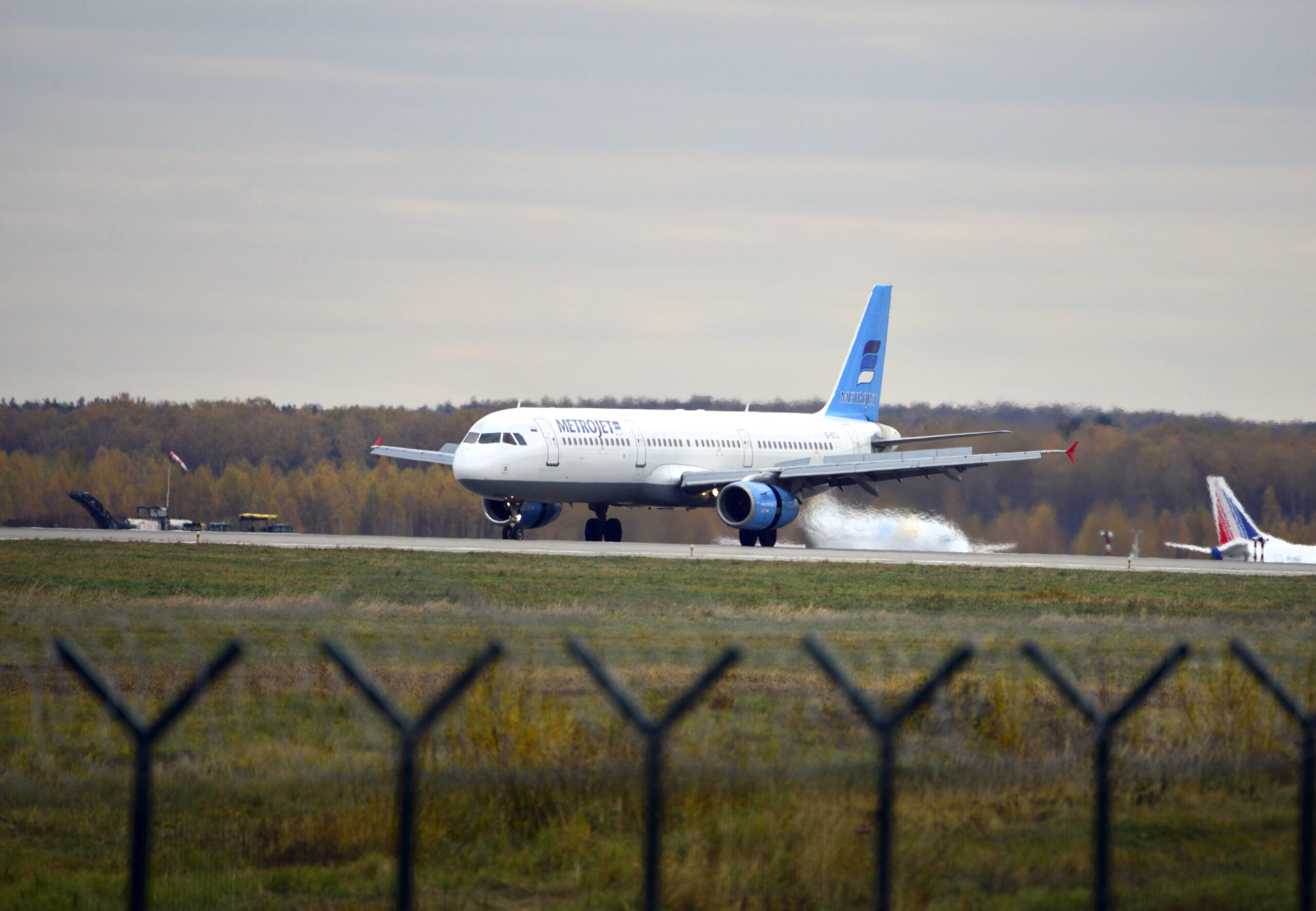 Russian airliner crashes, 224 people dead