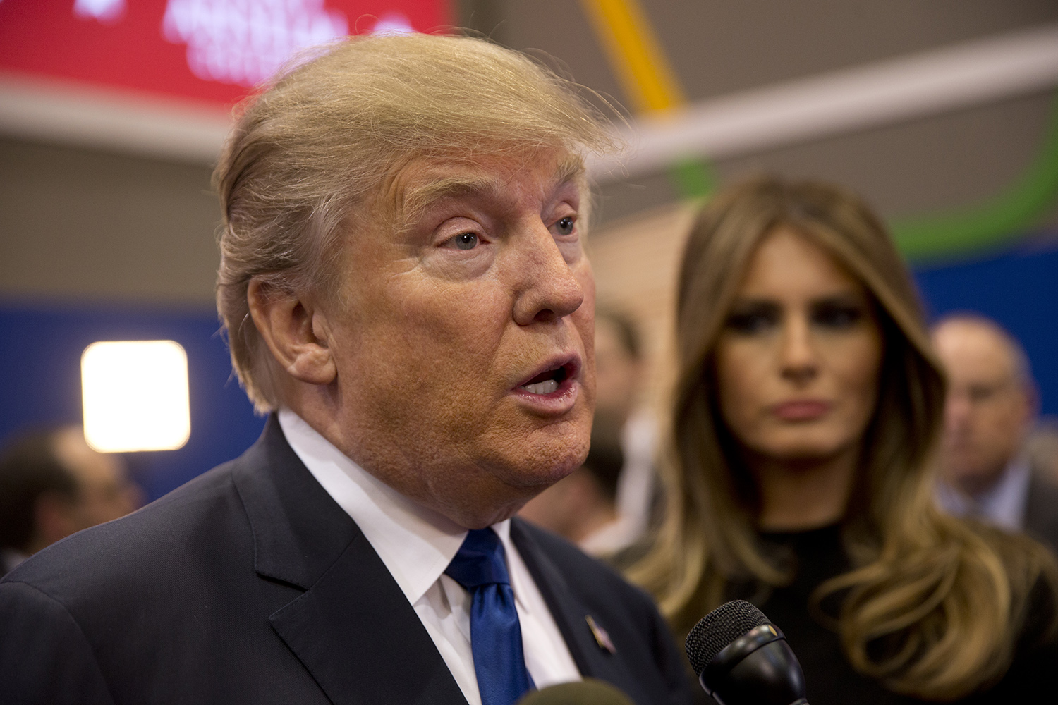 Trump dismisses Cruz explanation in fight over wife’s photo