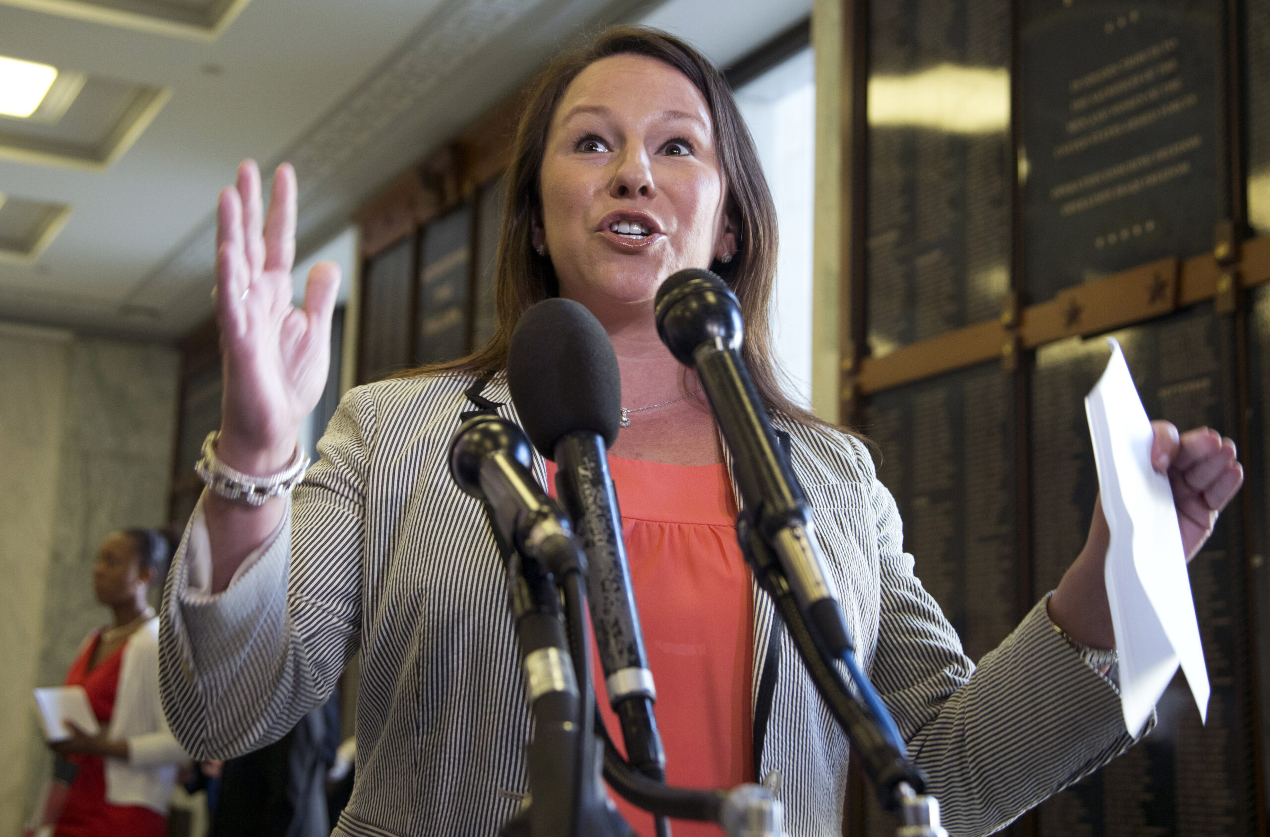 House Republican files first plan to defund Obama immigration action