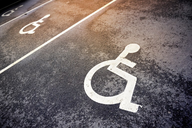 A new bill would give Arizona businesses up to 90 days to fix ADA violations before a lawsuit can be filed. (iStock by Getty Images)