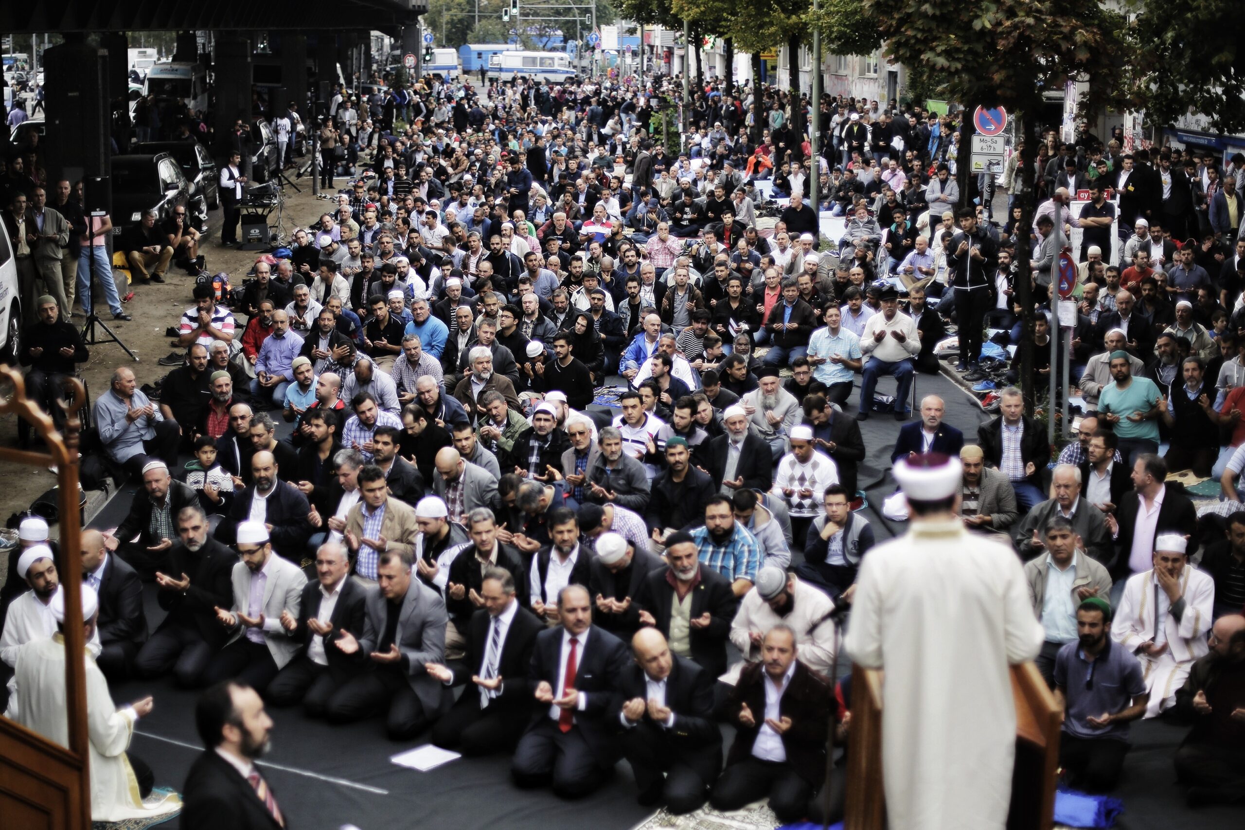 German Muslims protest against Islamic State group