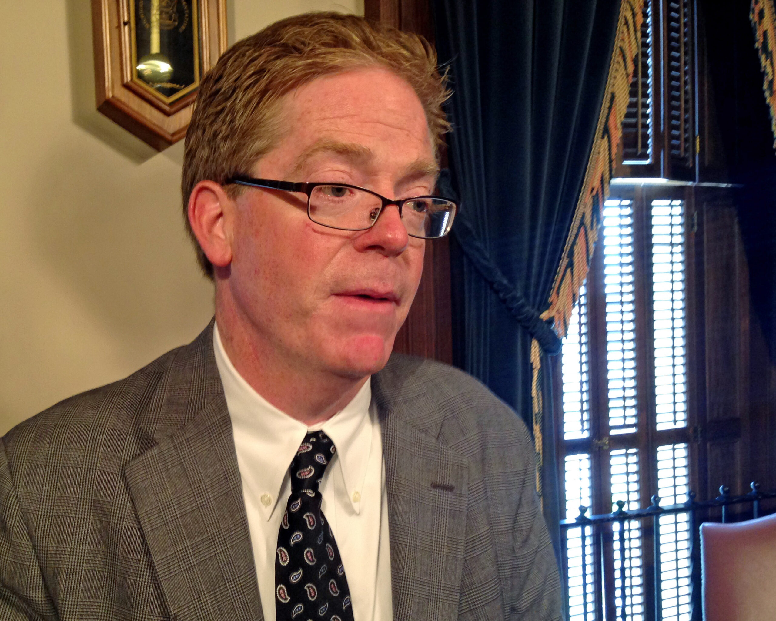 Michigan panel moves forward on $195M for Detroit