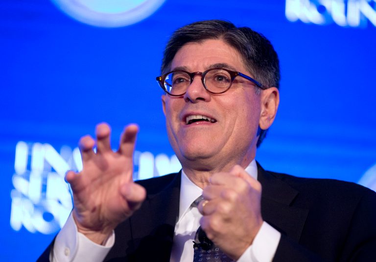 The government shortfall fell to $439 billion in fiscal 2015, $44 billion less than a year ago. (AP Photo/Manuel Balce Ceneta)