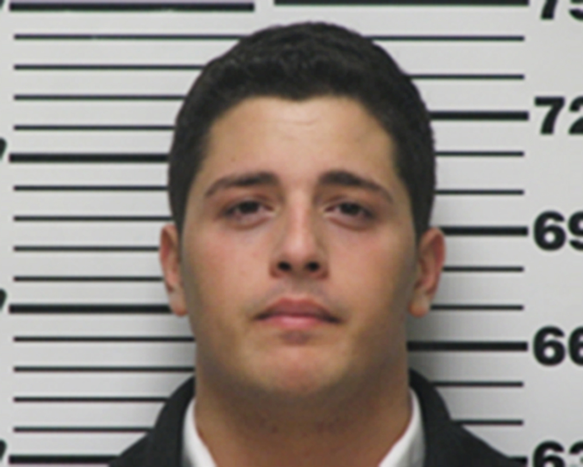 Michigan man robs bank to pay for engagement ring