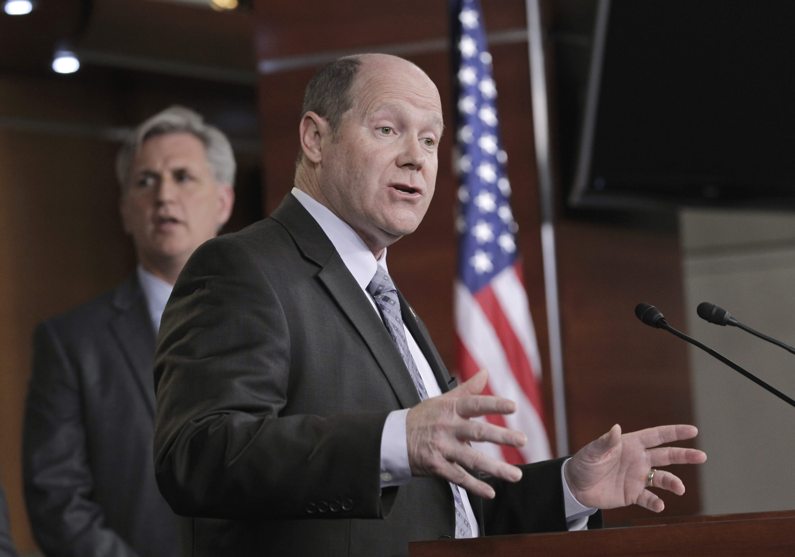 House Freedom Caucus loses another member