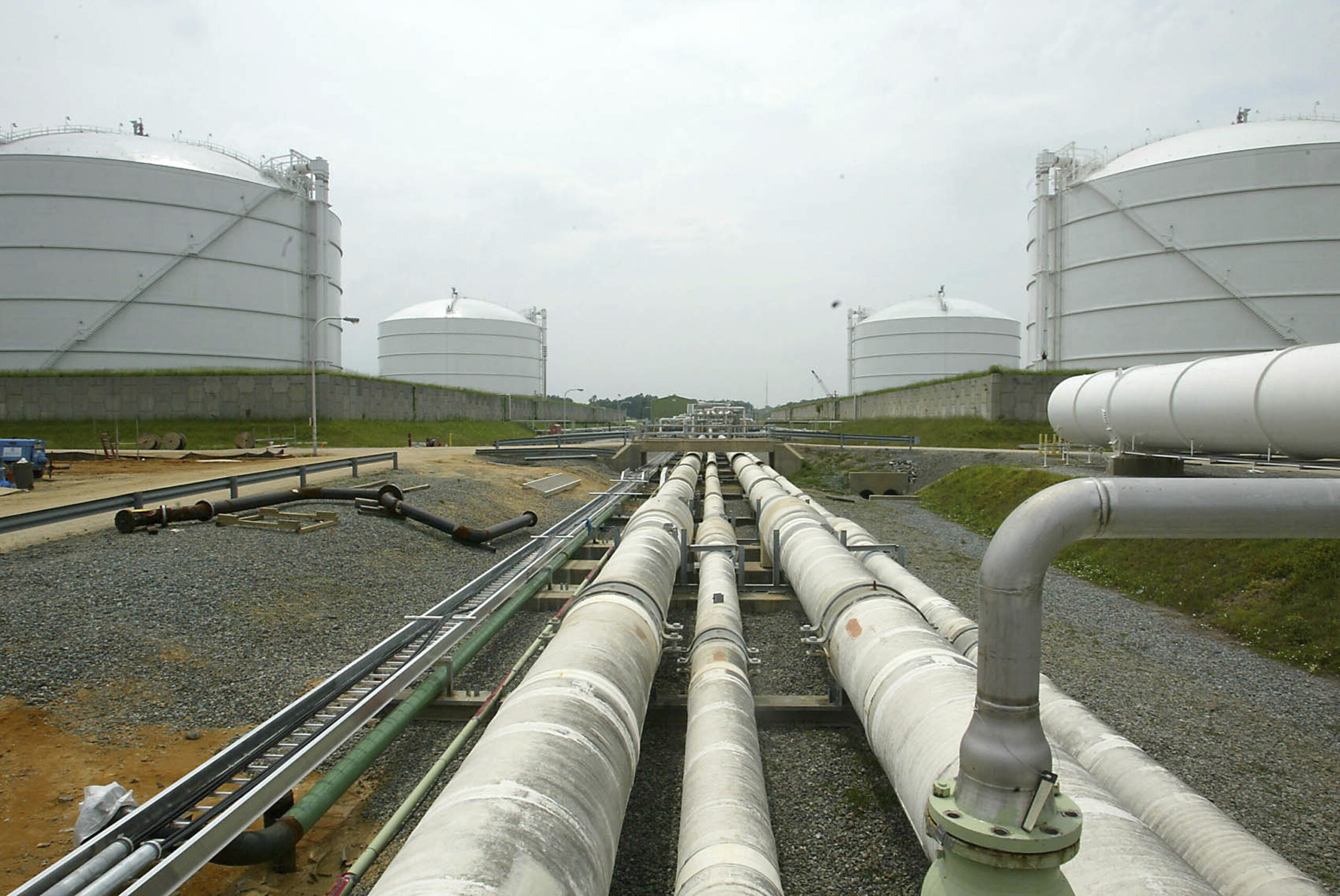 Fracking helps lower gas prices across the country