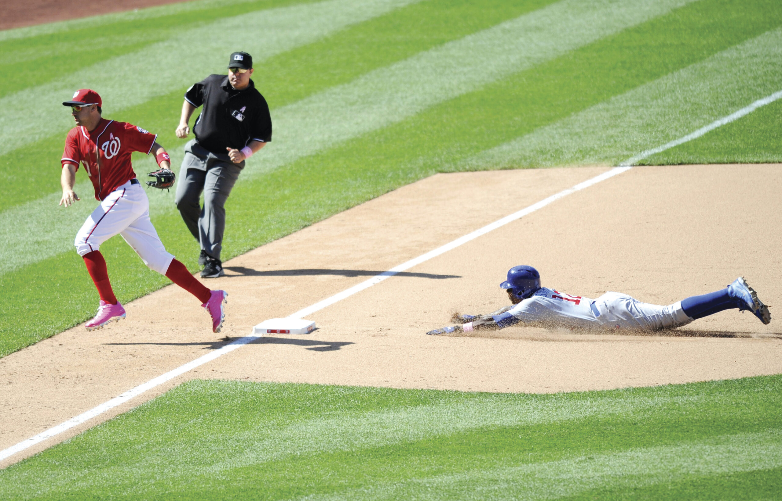 Nationals thrown for a loop as Kurt Suzuki’s error lets Cubs steal a win